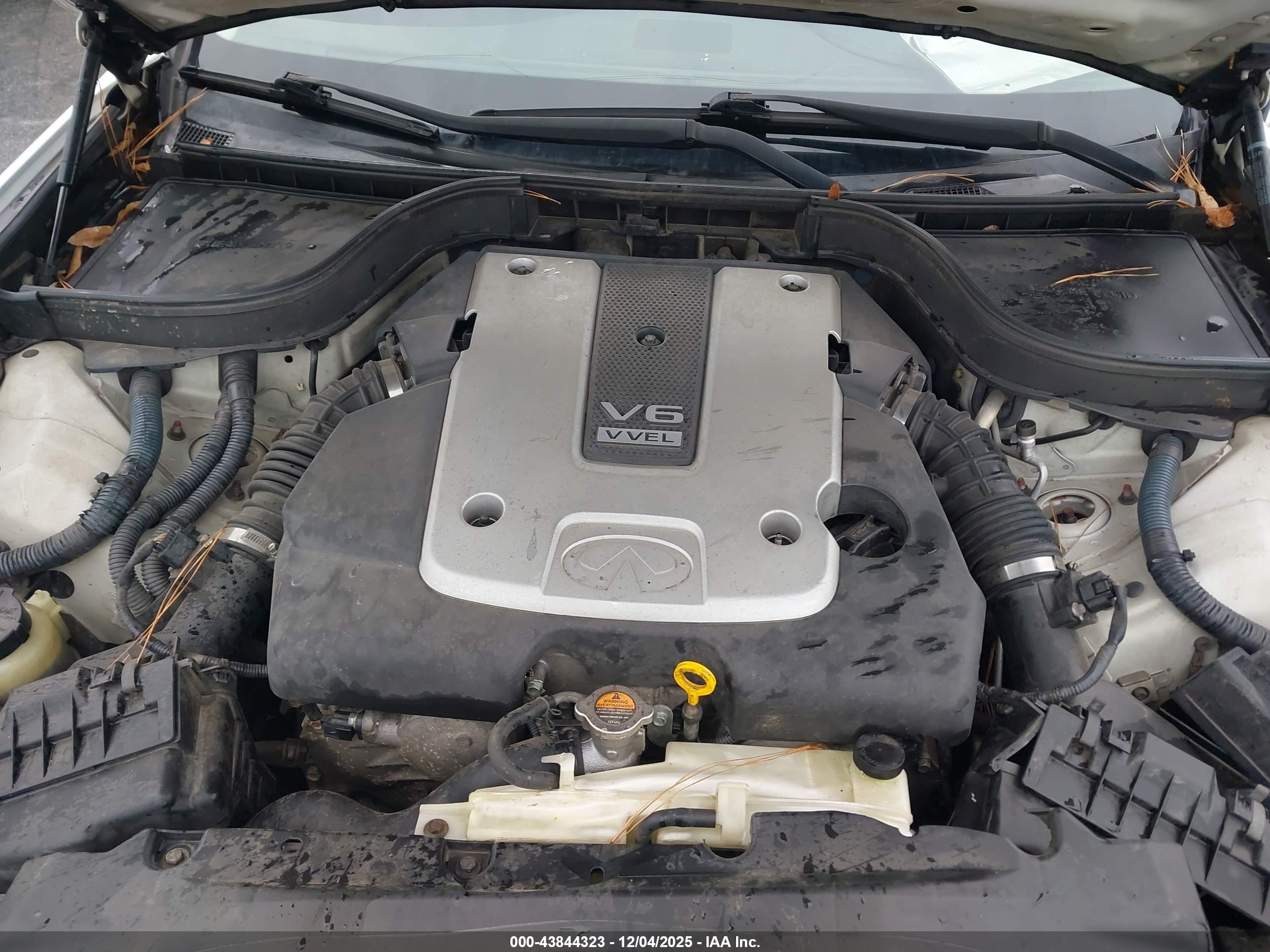 INFINITI G37X image 10