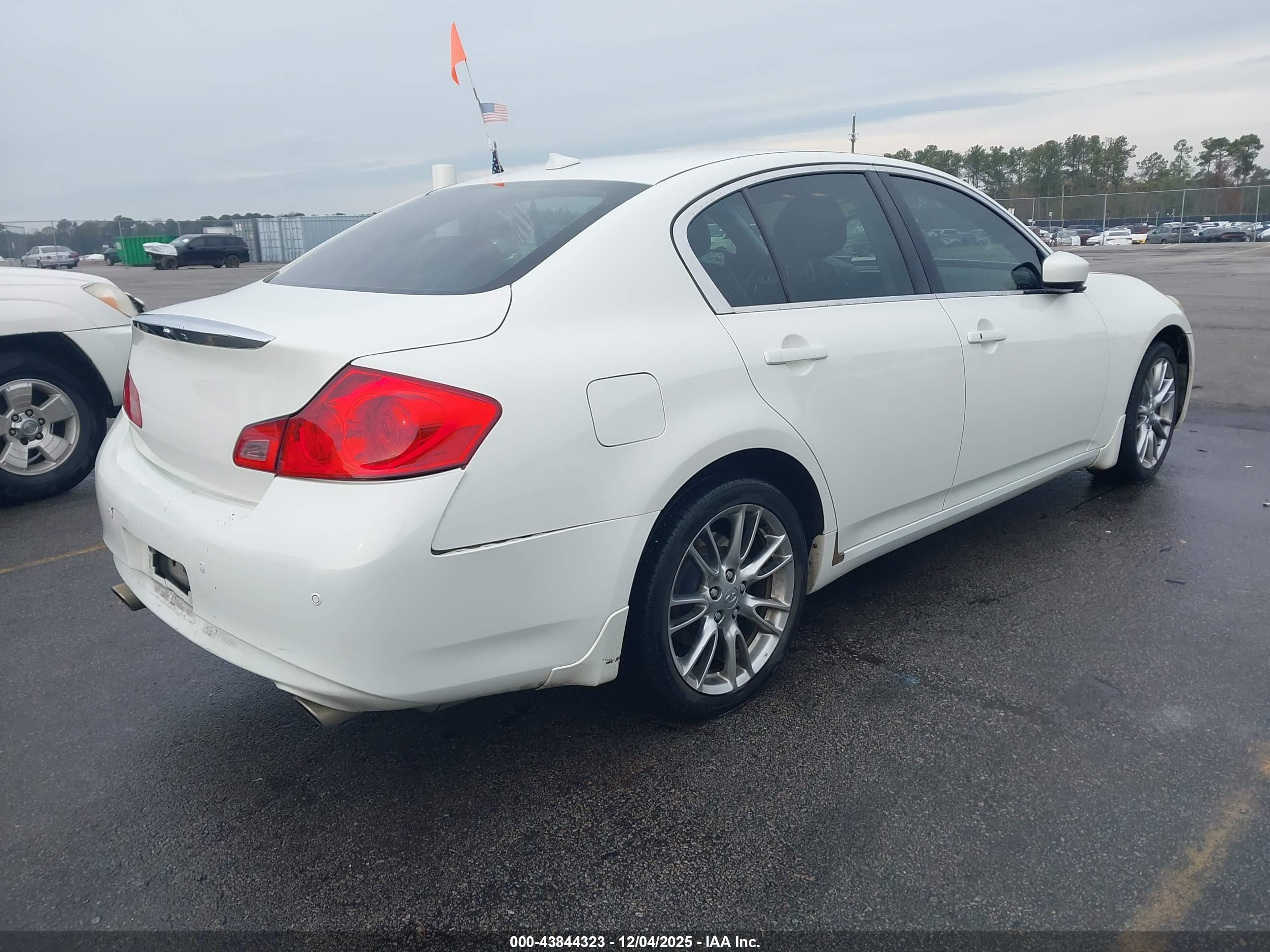 INFINITI G37X image 4