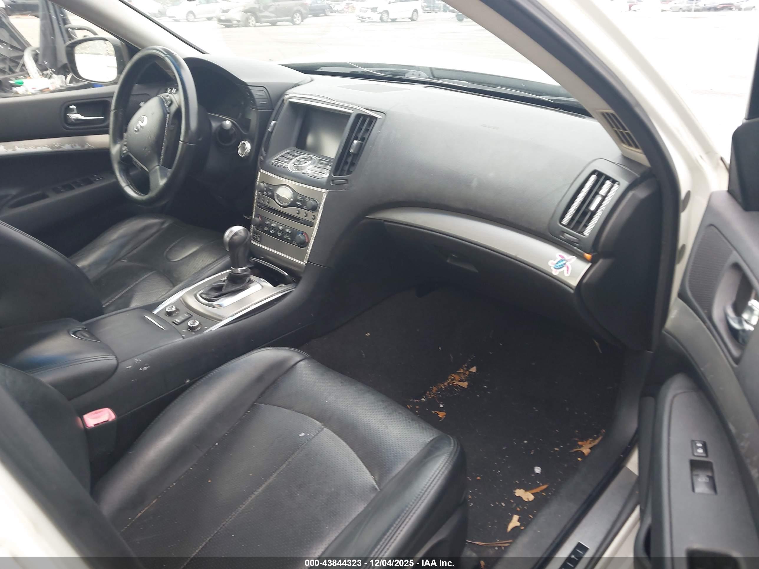 INFINITI G37X image 5