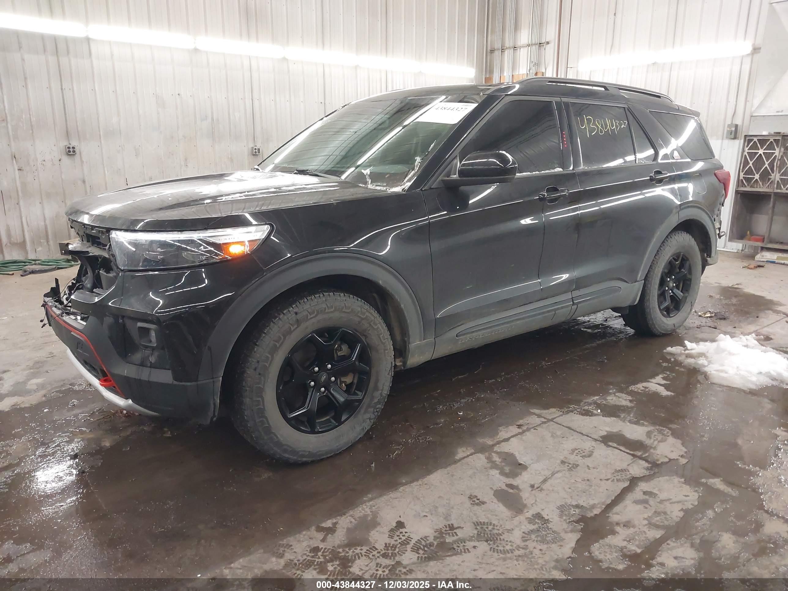 FORD EXPLORER image 2