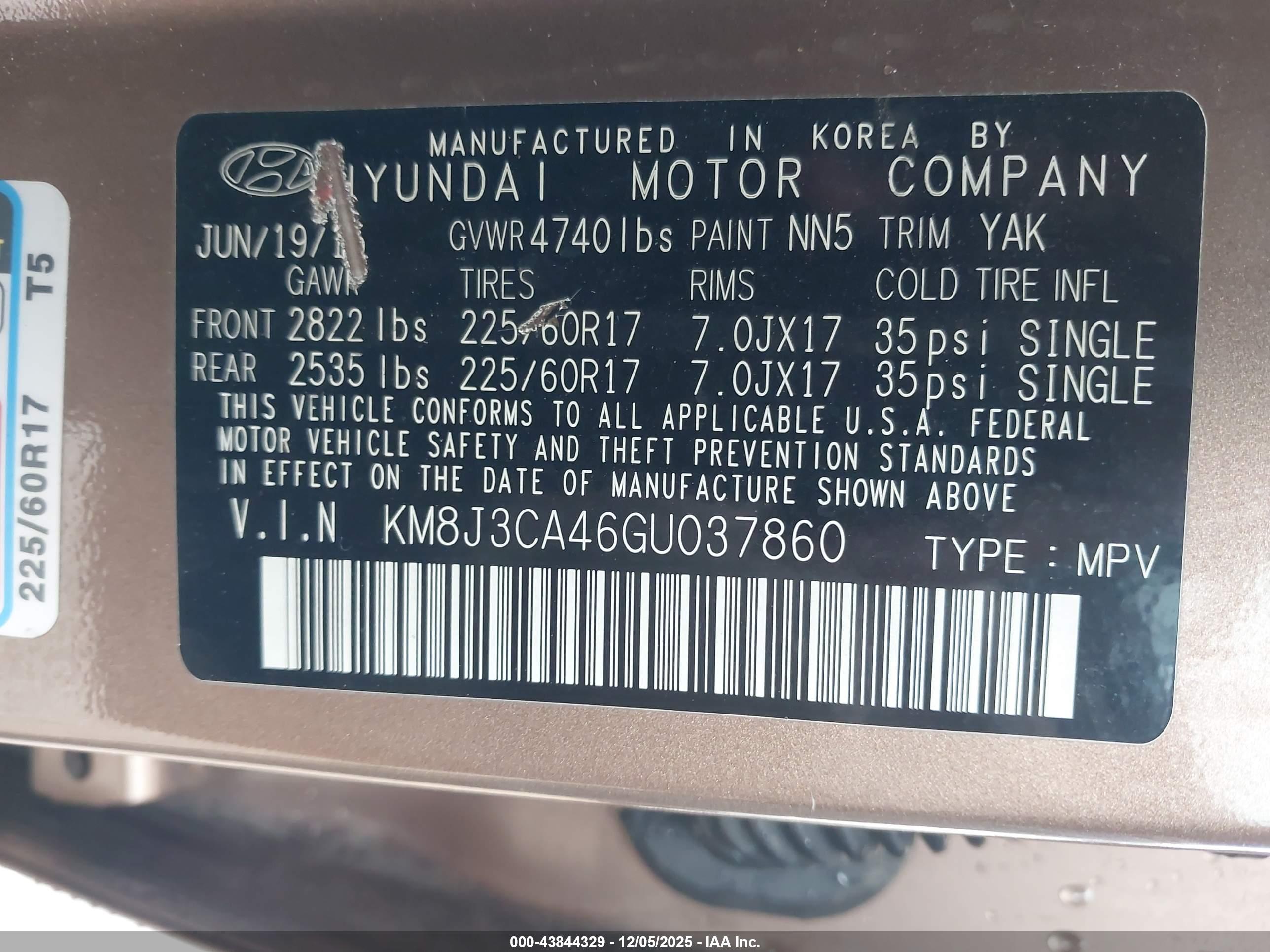 HYUNDAI TUCSON image 9