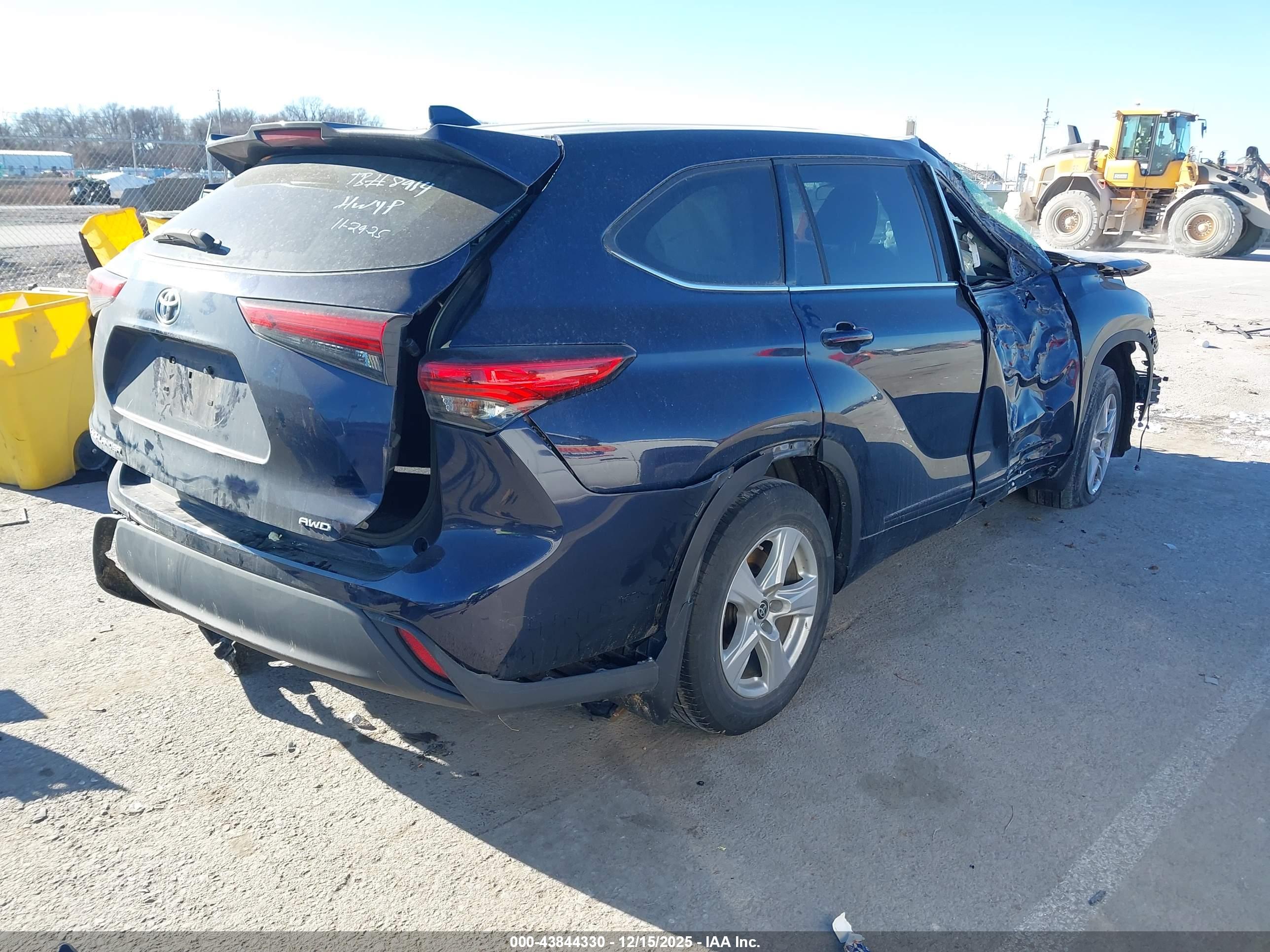 TOYOTA HIGHLANDER image 4