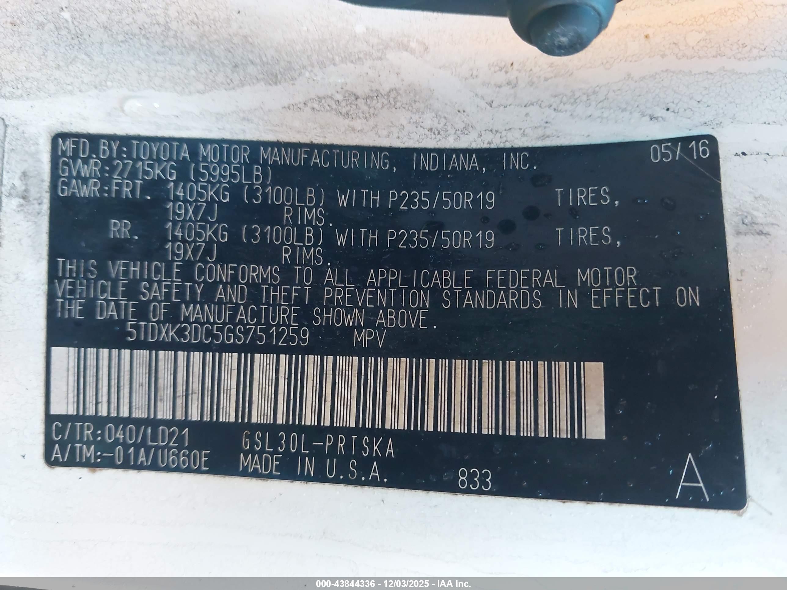 TOYOTA SIENNA image 9
