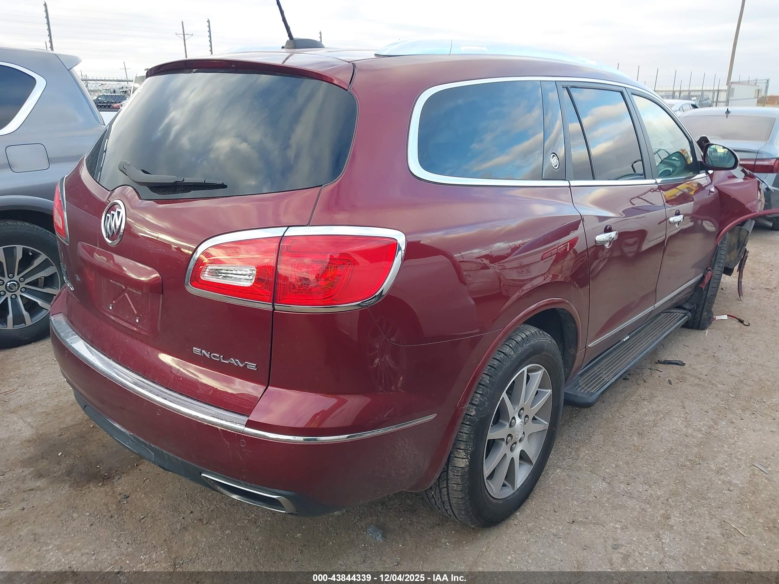 BUICK ENCLAVE image 4