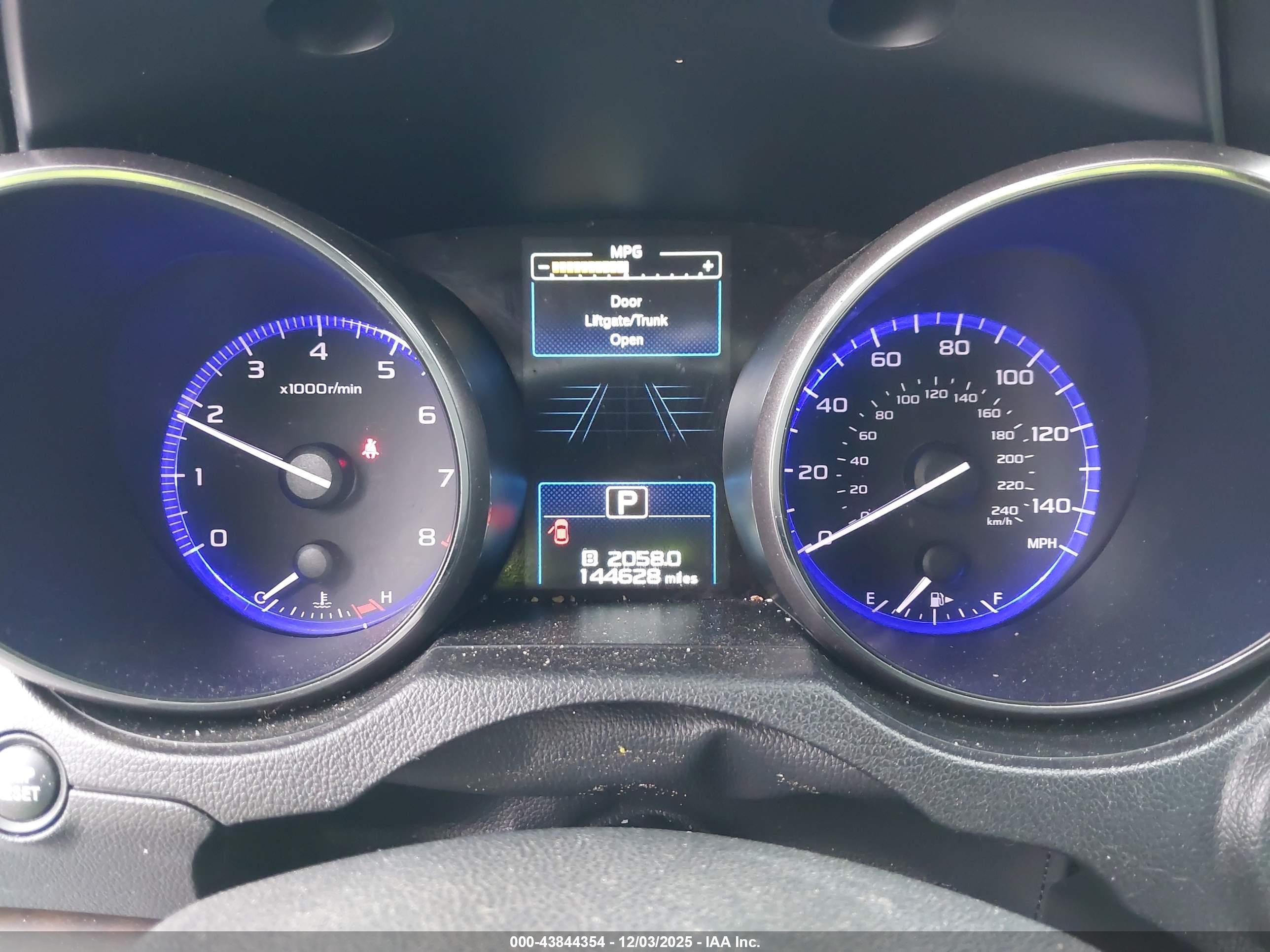 SUBARU OUTBACK image 7