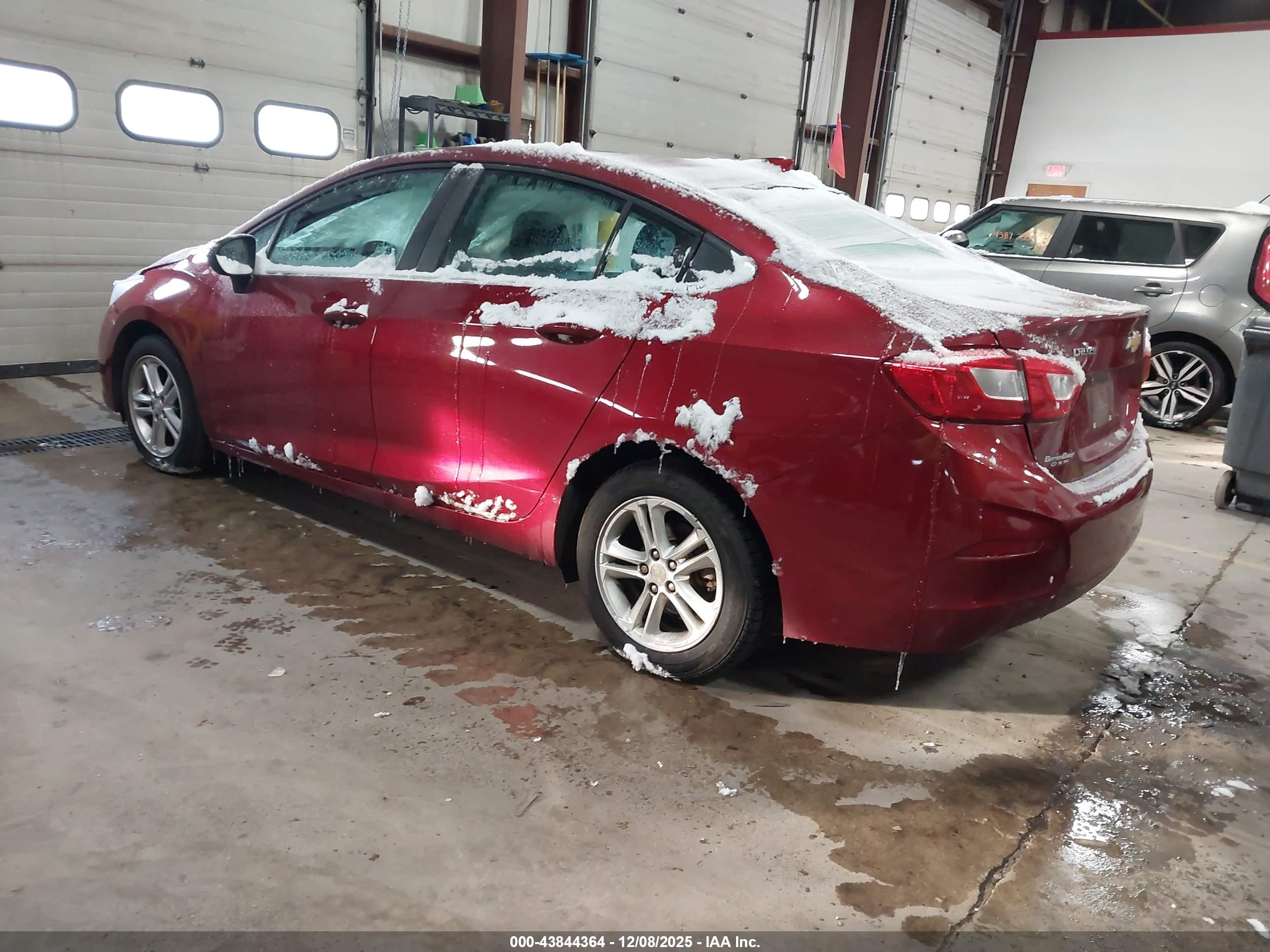 CHEVROLET CRUZE image 3