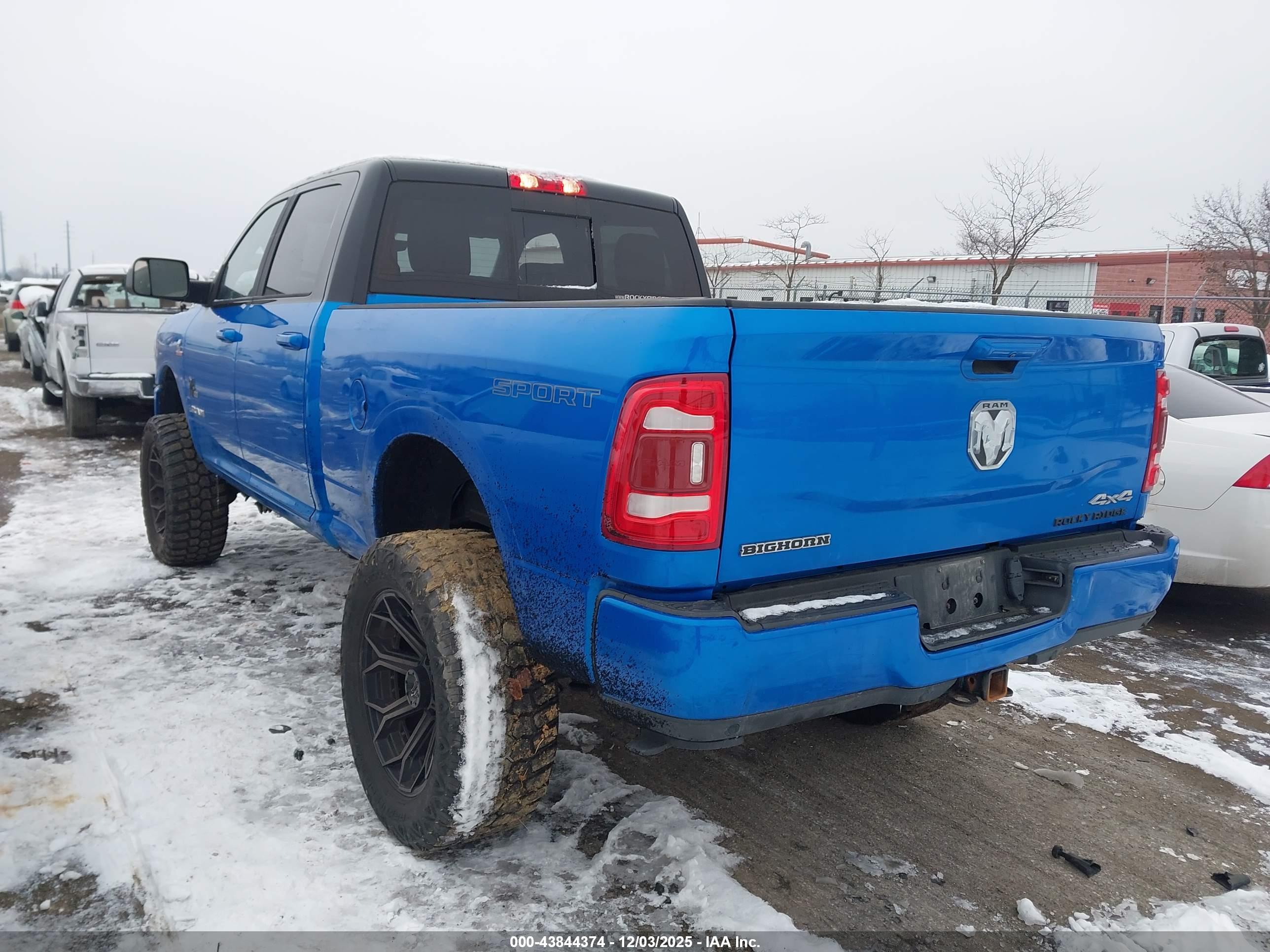 RAM 2500 image 3