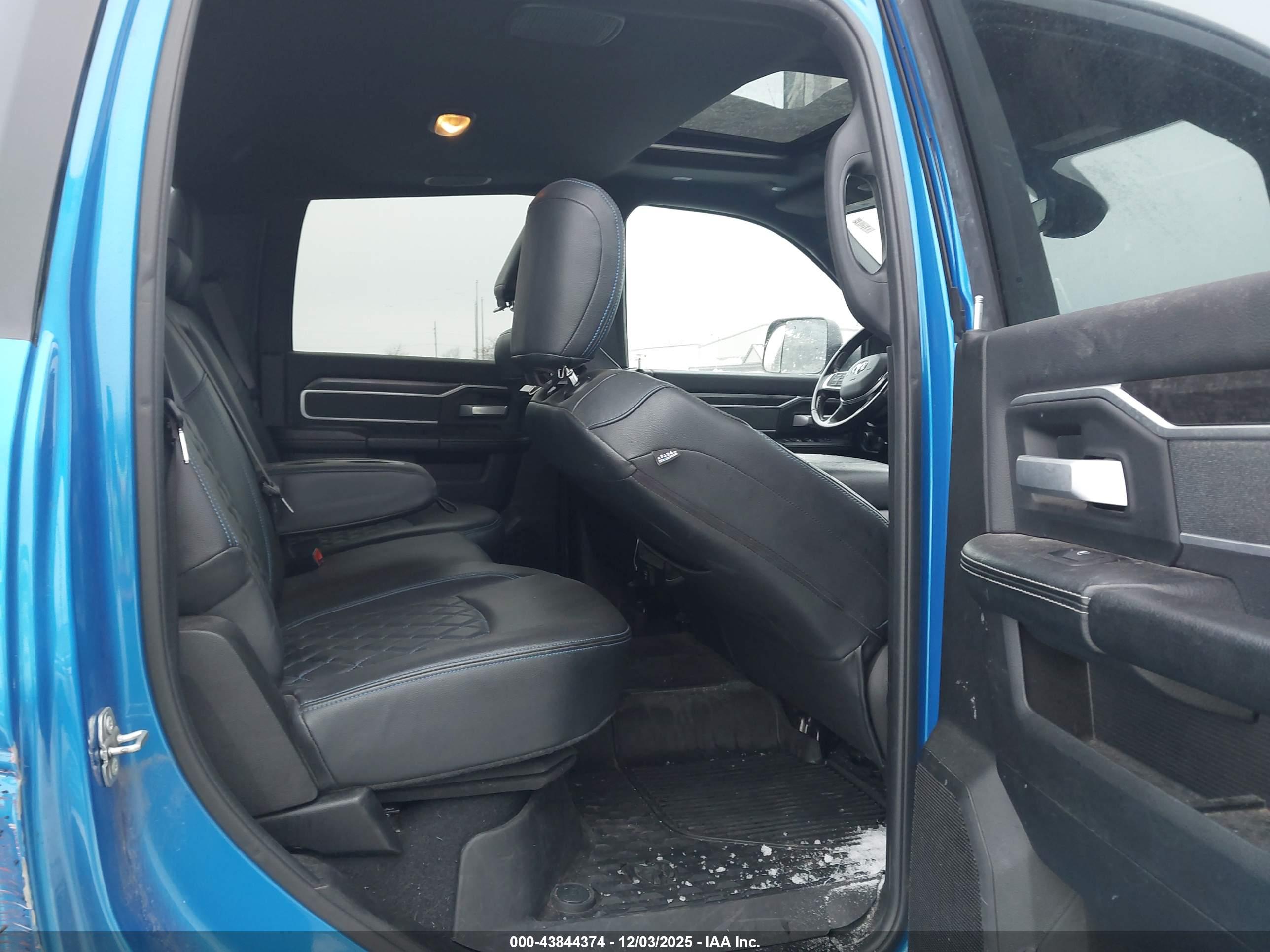 RAM 2500 image 8