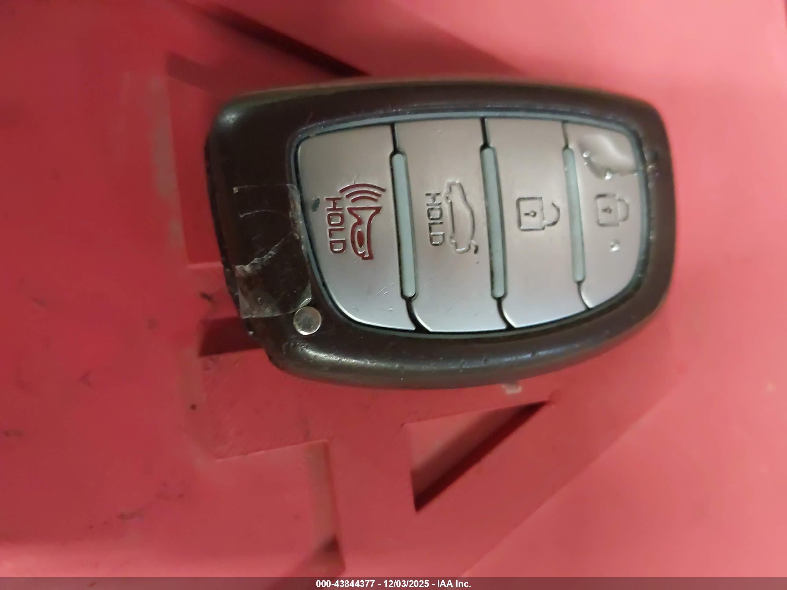 HYUNDAI SONATA image 11