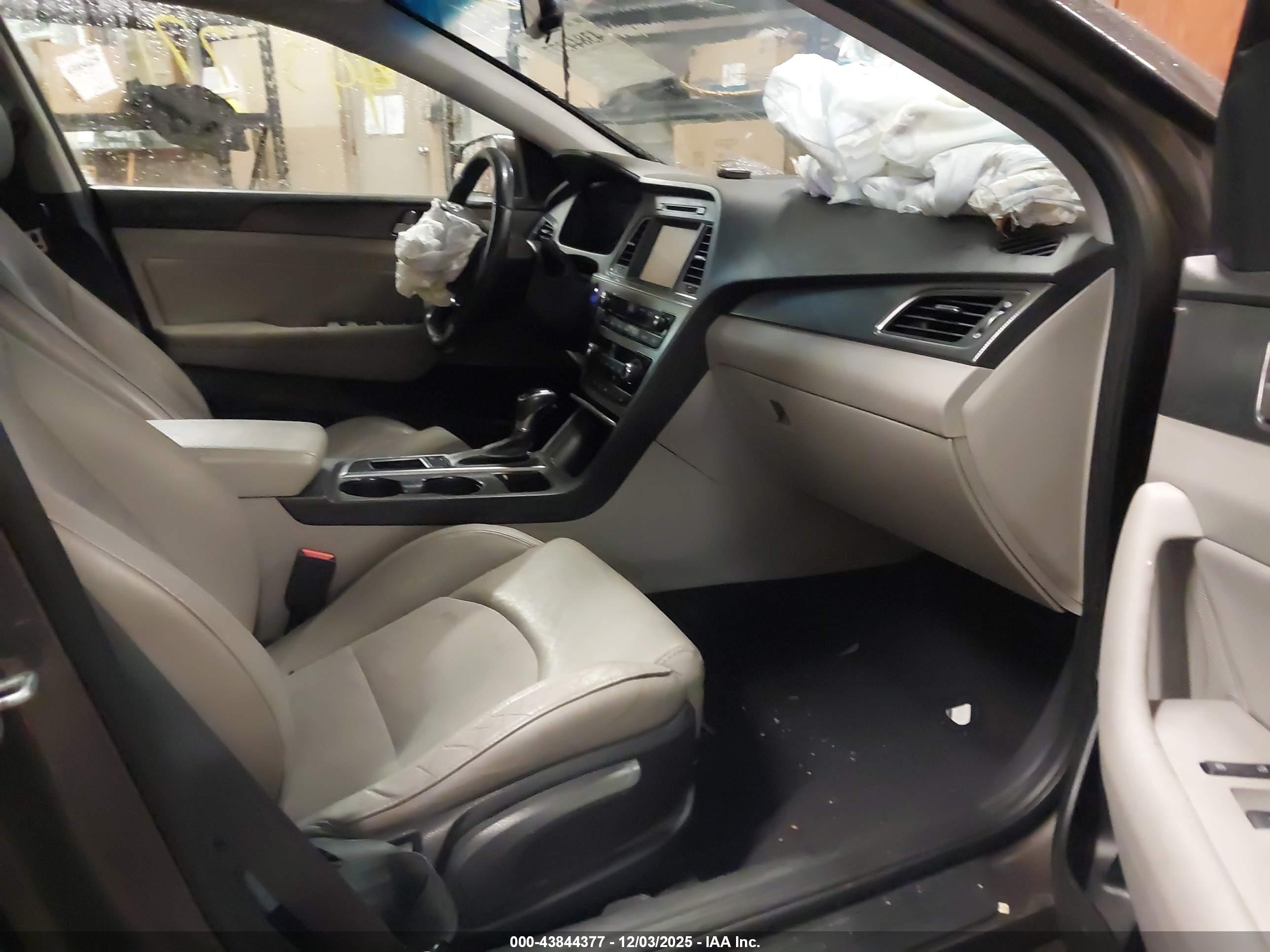 HYUNDAI SONATA image 5