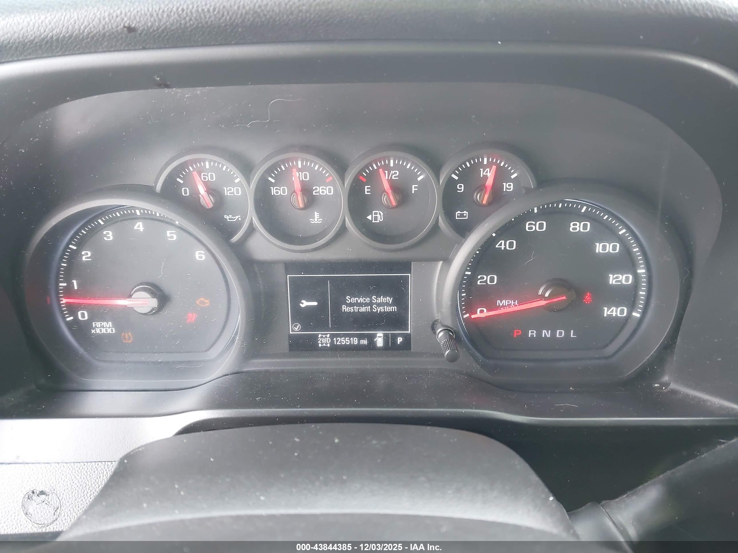 CHEVROLET SILVERADO image 7