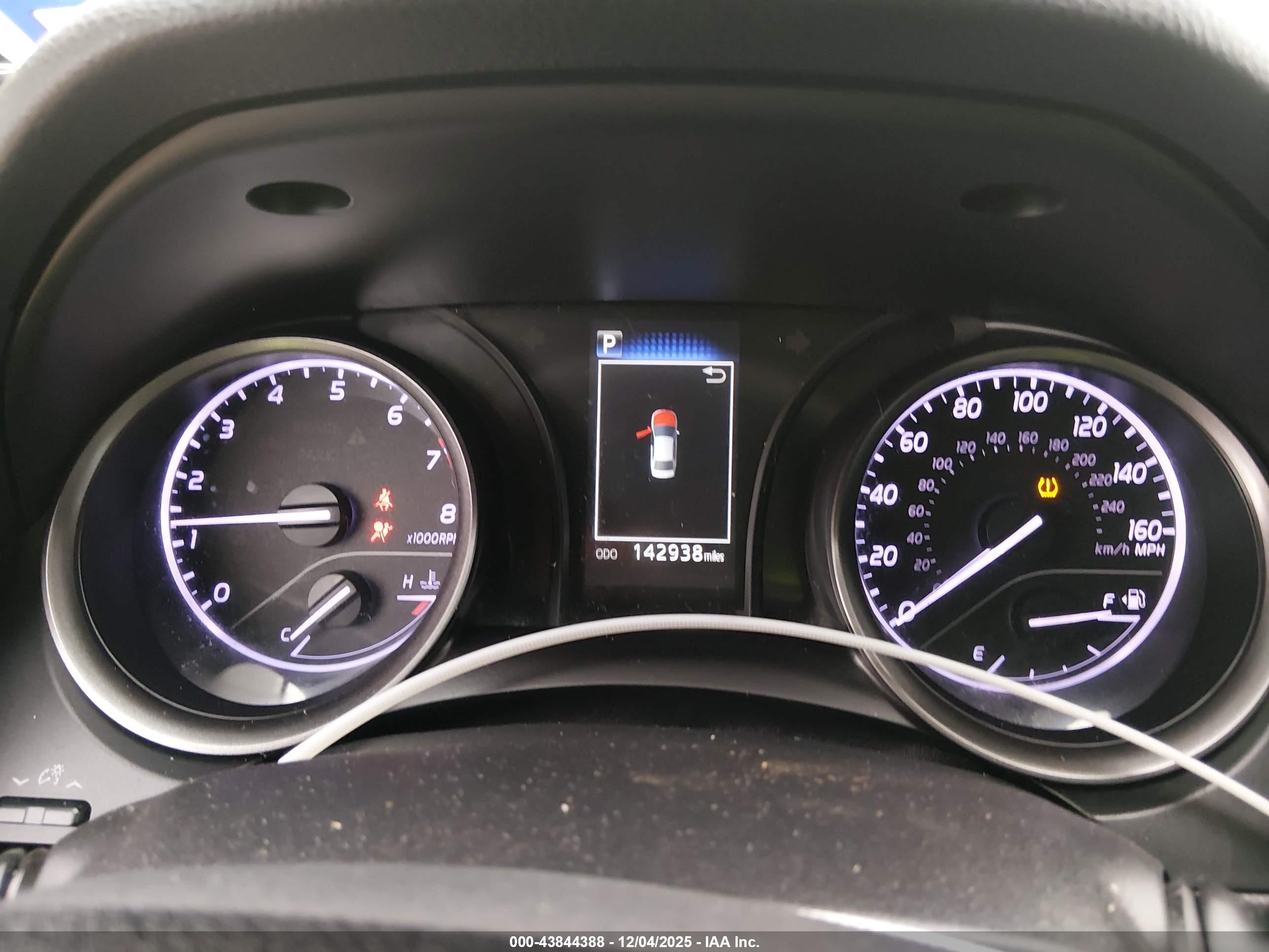 TOYOTA CAMRY image 7