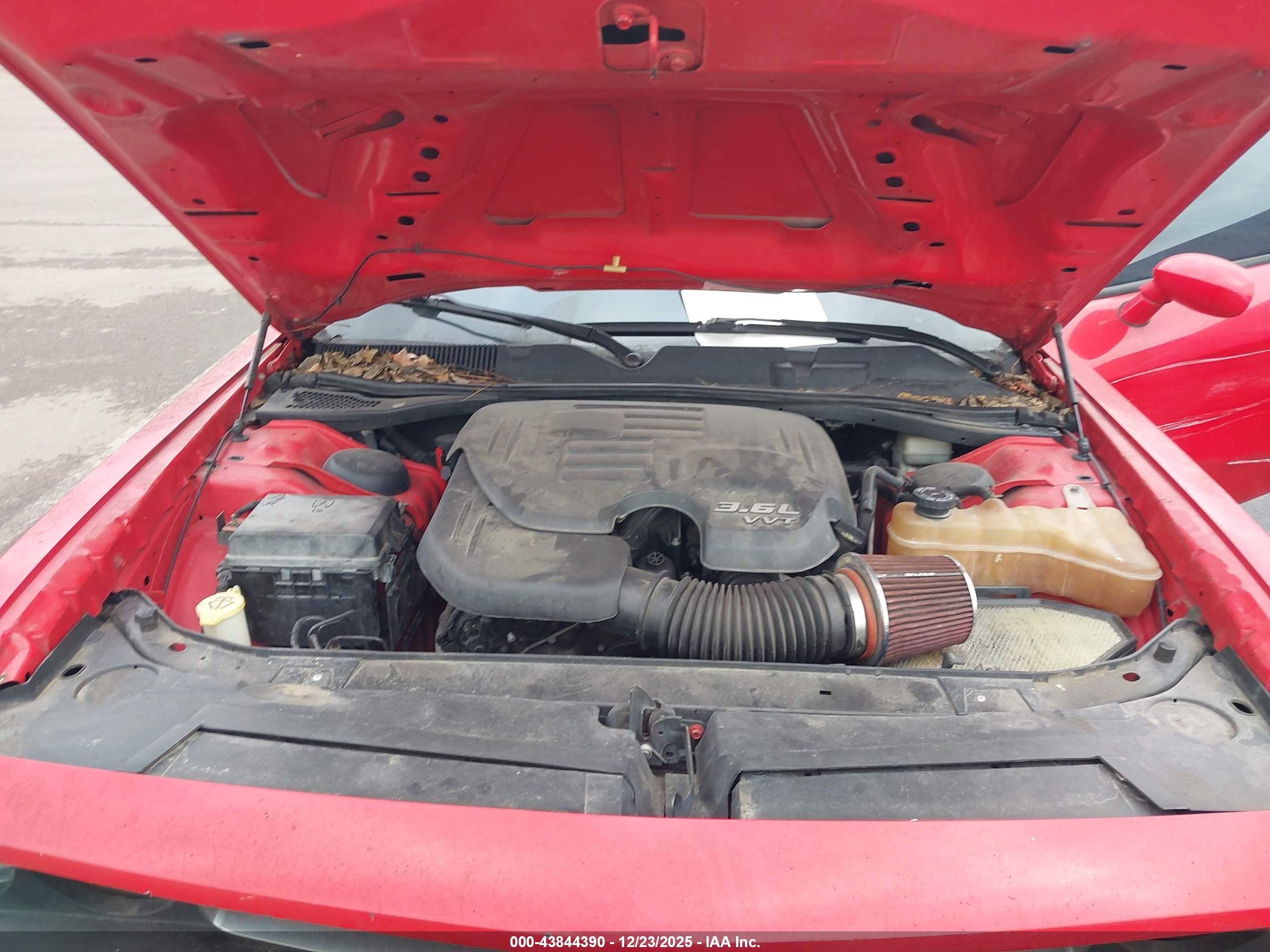 DODGE CHALLENGER image 10