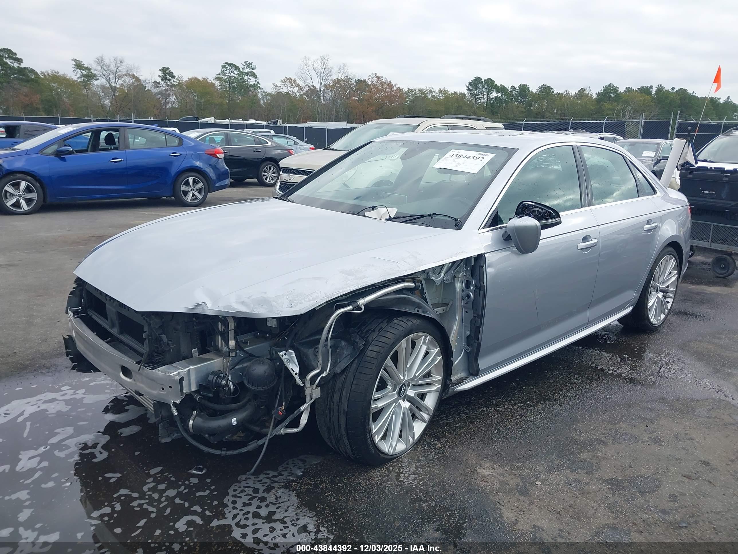 AUDI A4 image 2