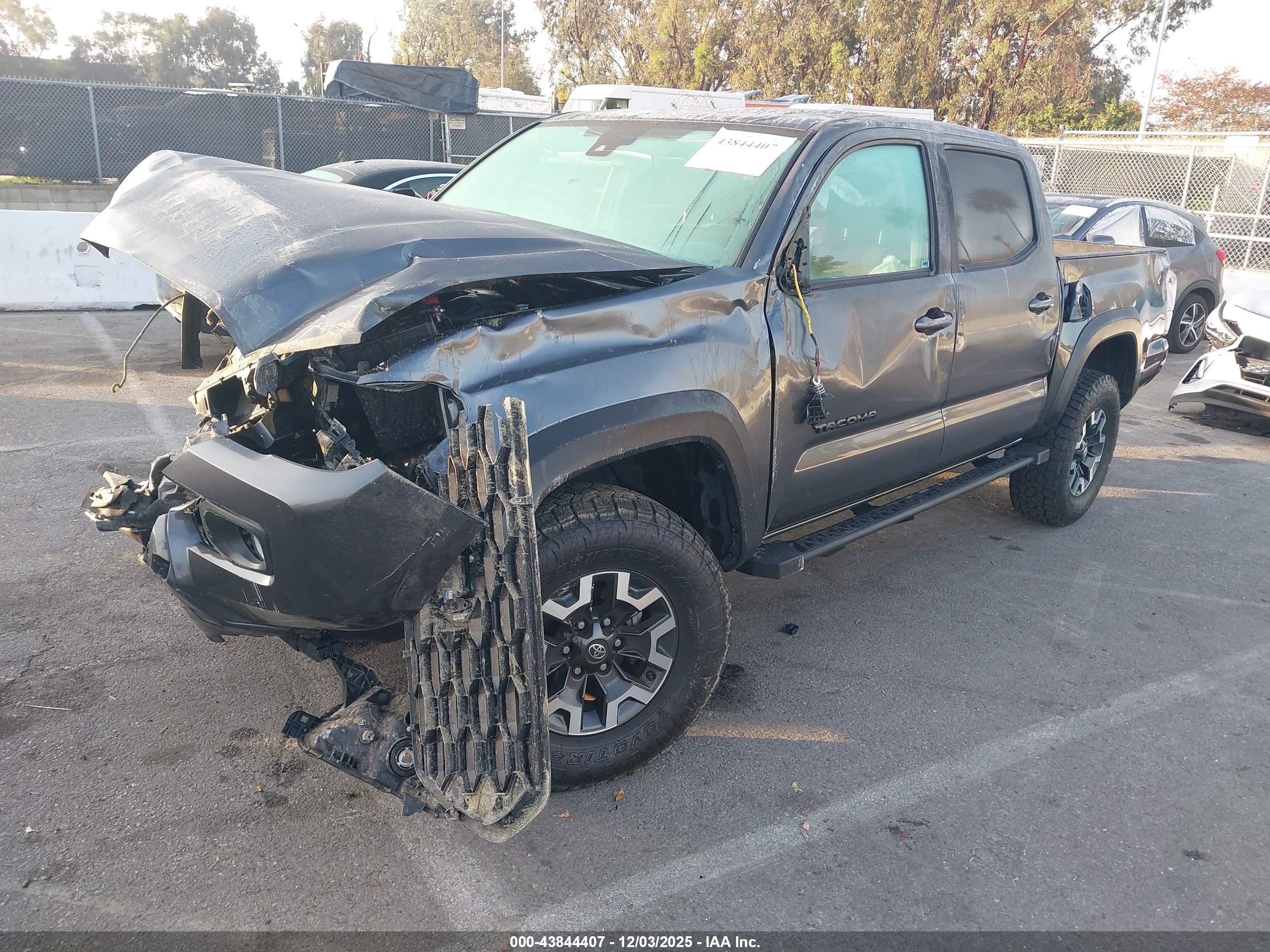 TOYOTA TACOMA image 2