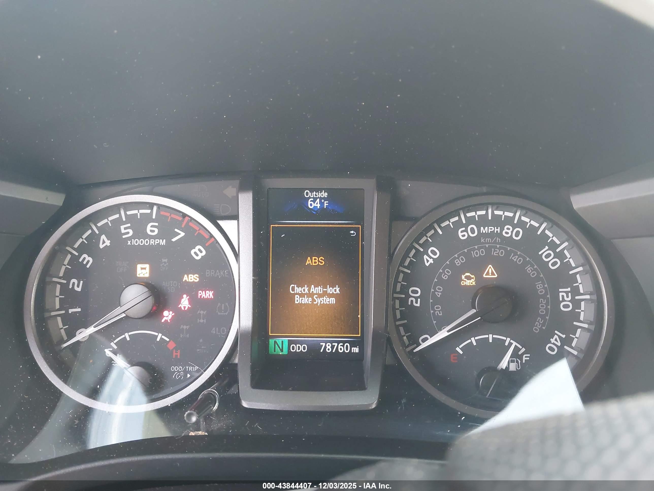 TOYOTA TACOMA image 7