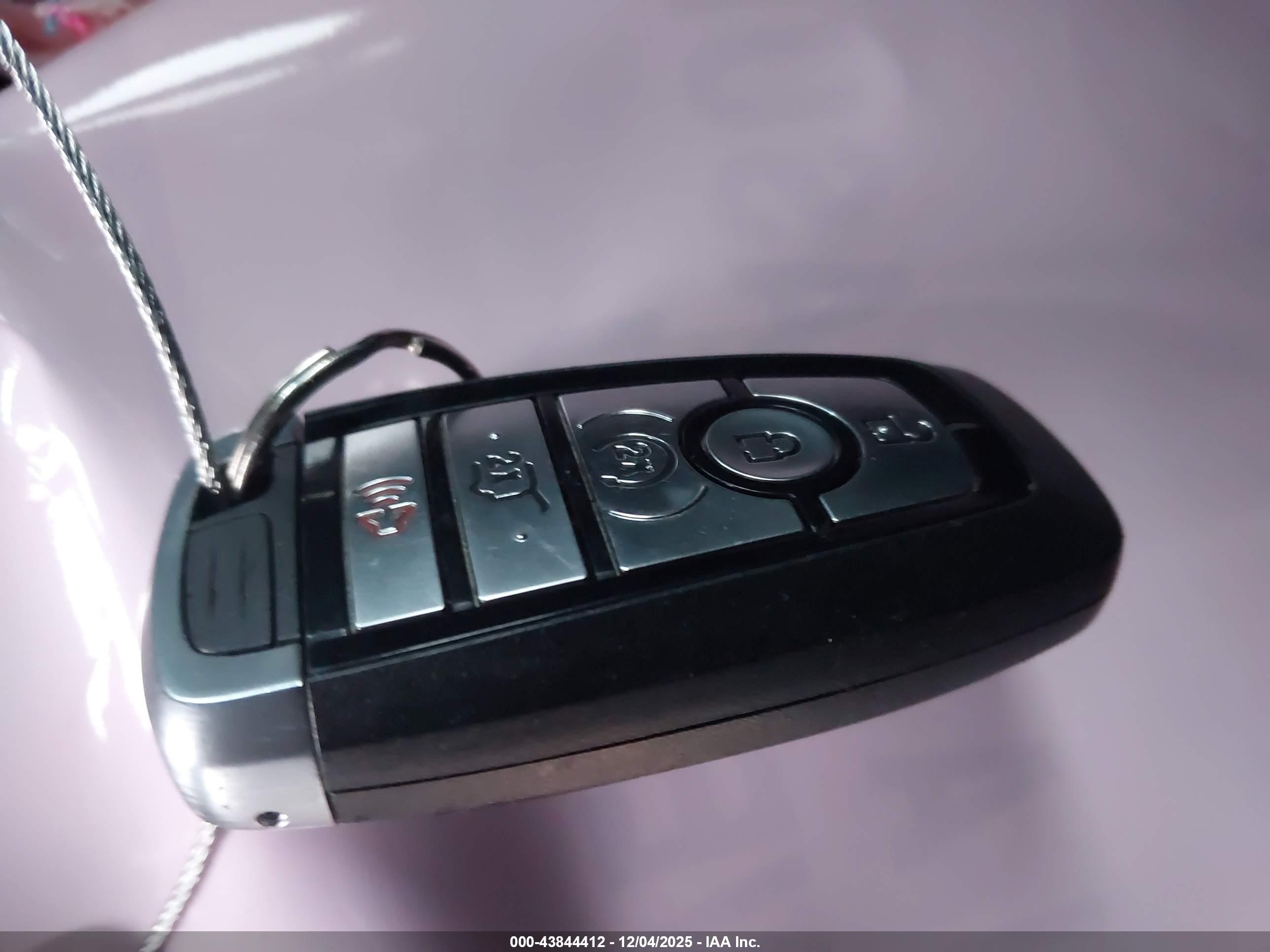 FORD EDGE image 11