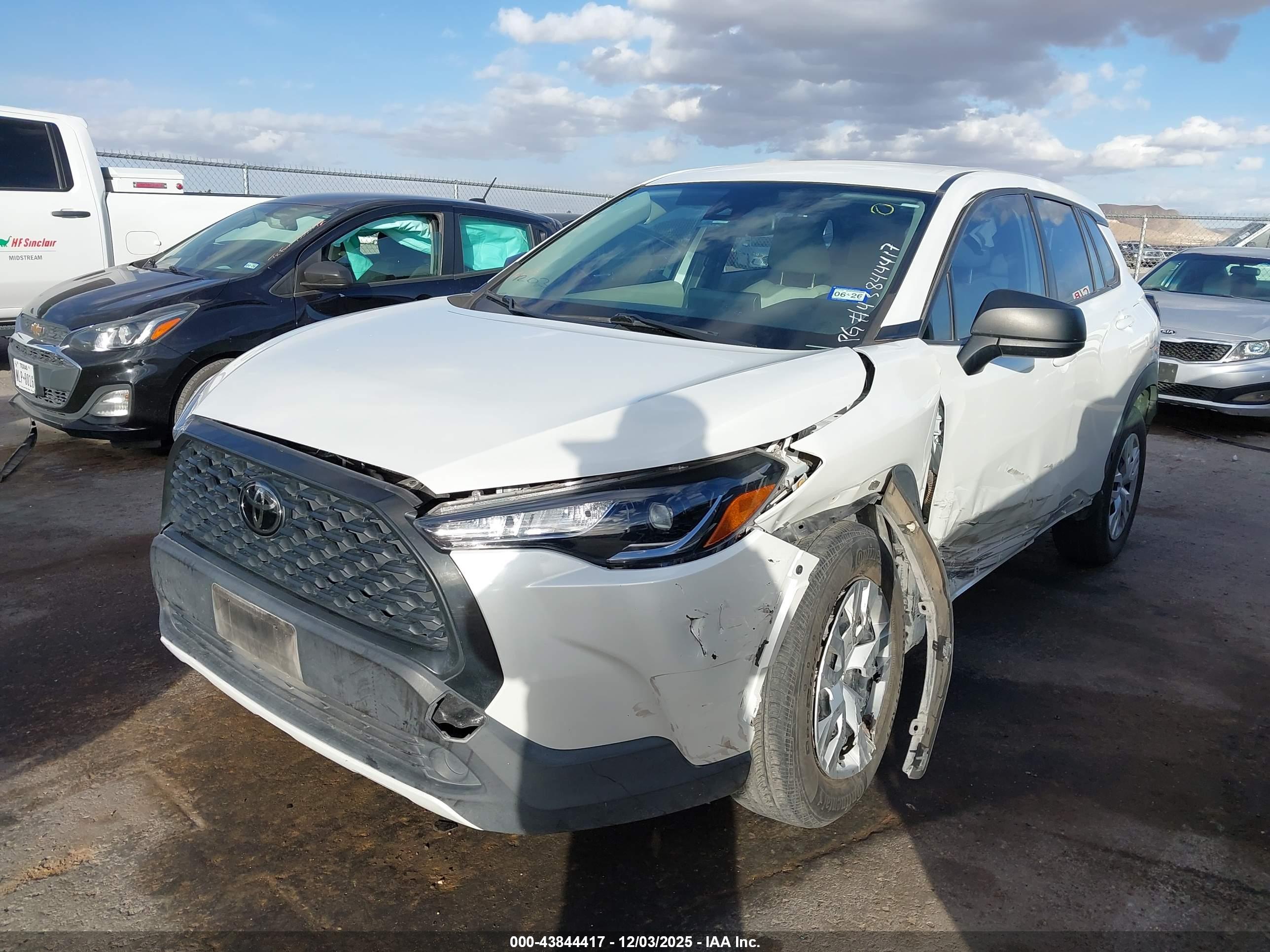 TOYOTA COROLLA image 2