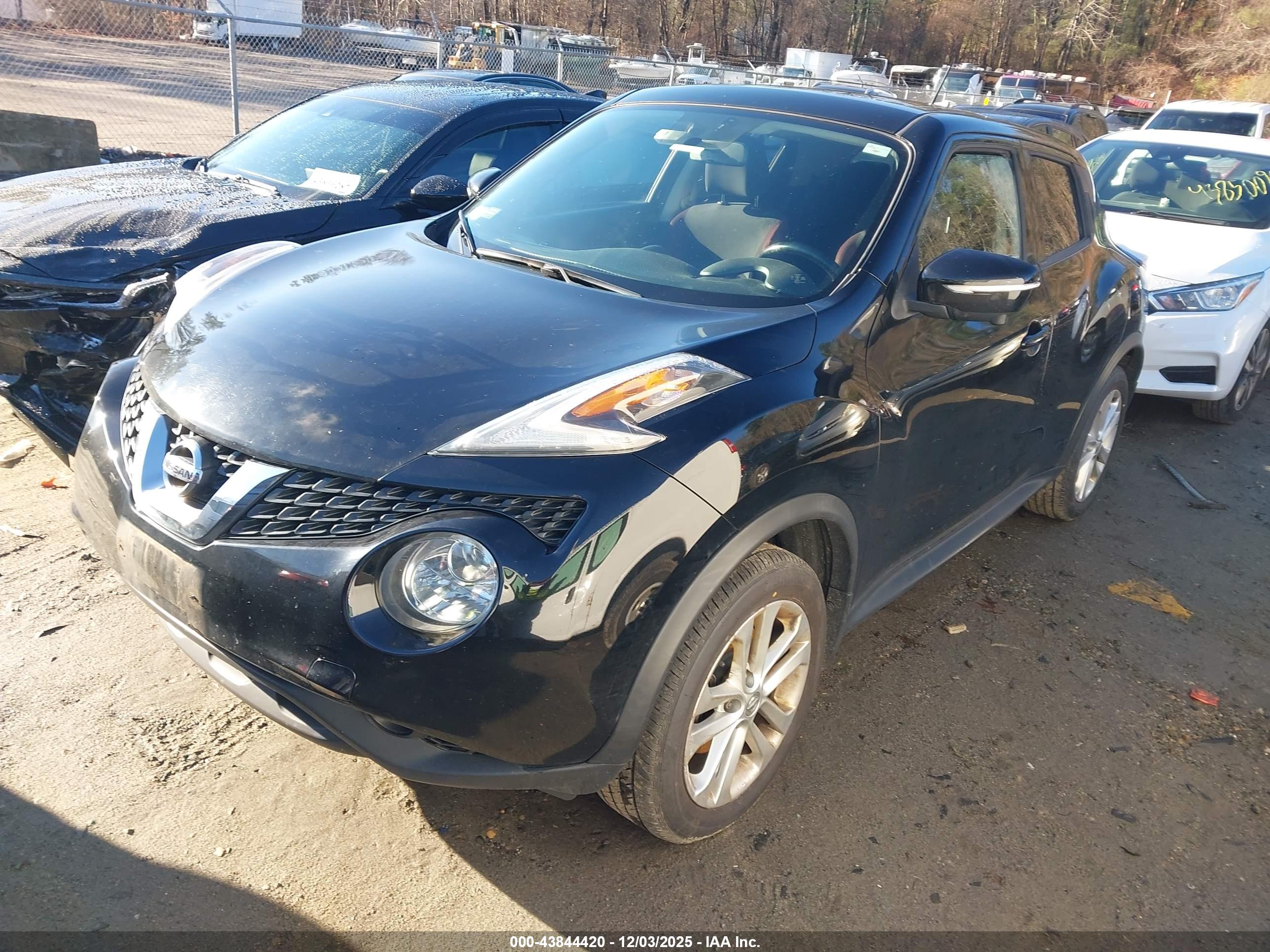 NISSAN JUKE image 2