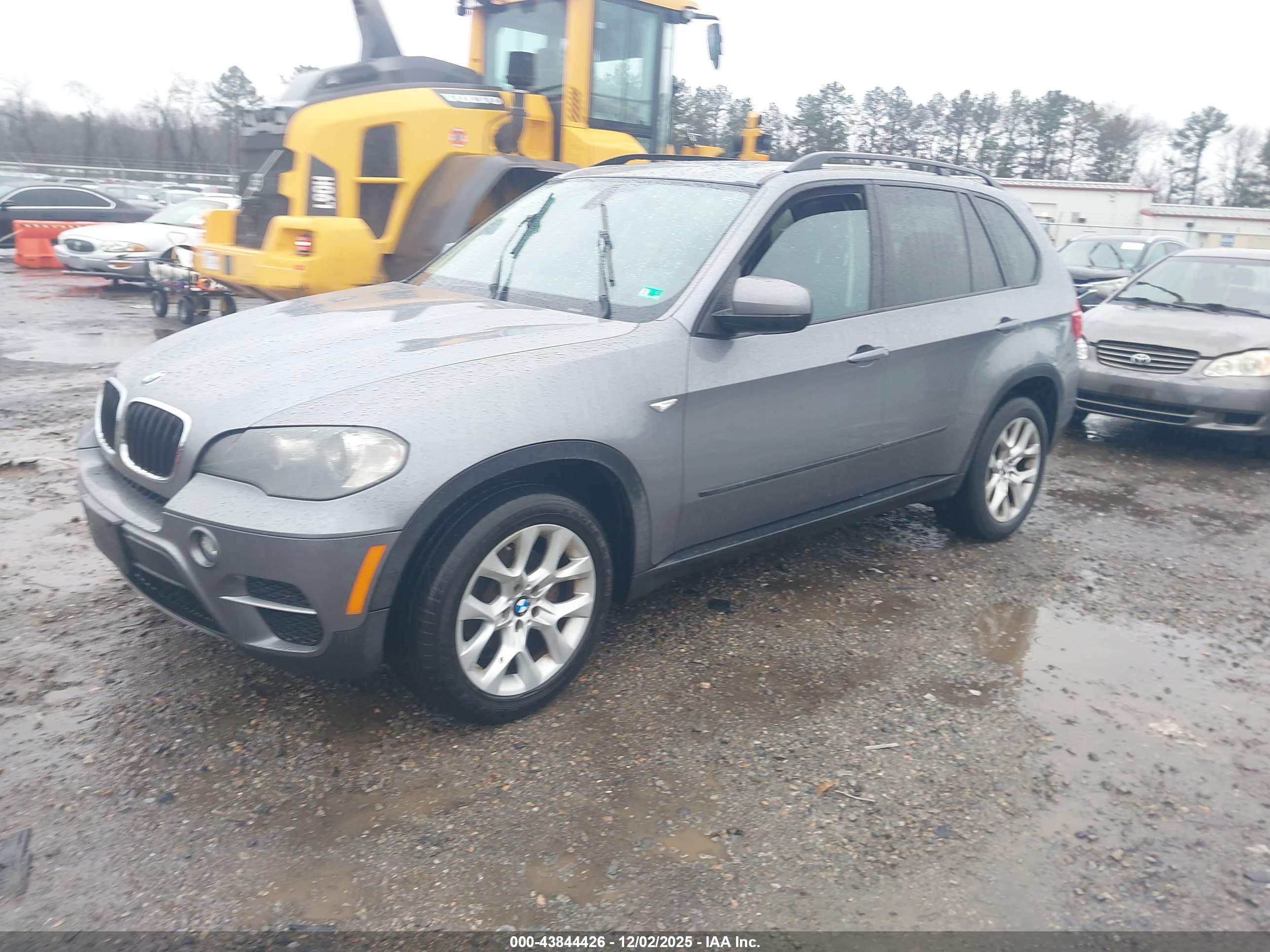 BMW X5 image 2