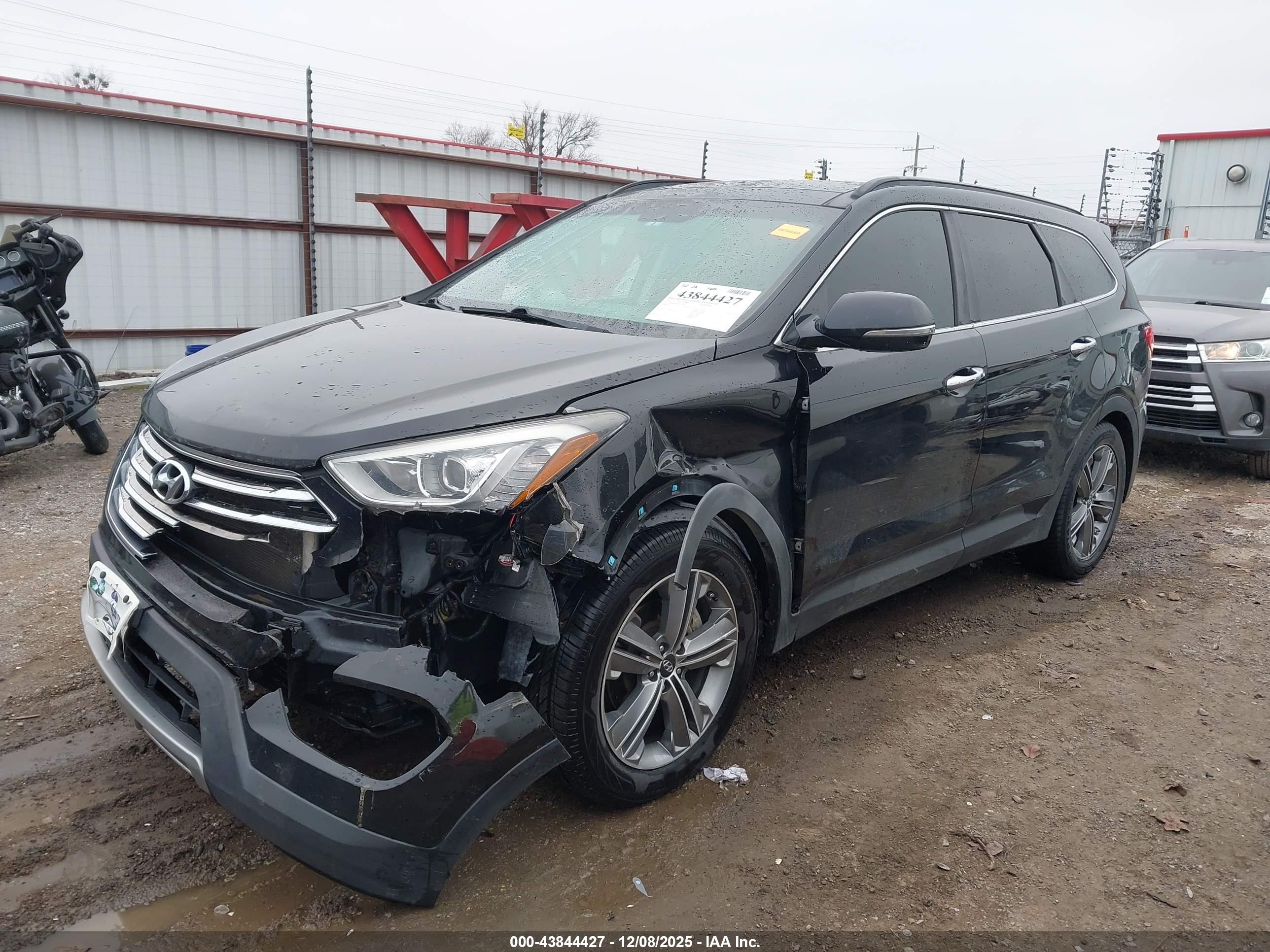 HYUNDAI SANTA image 2