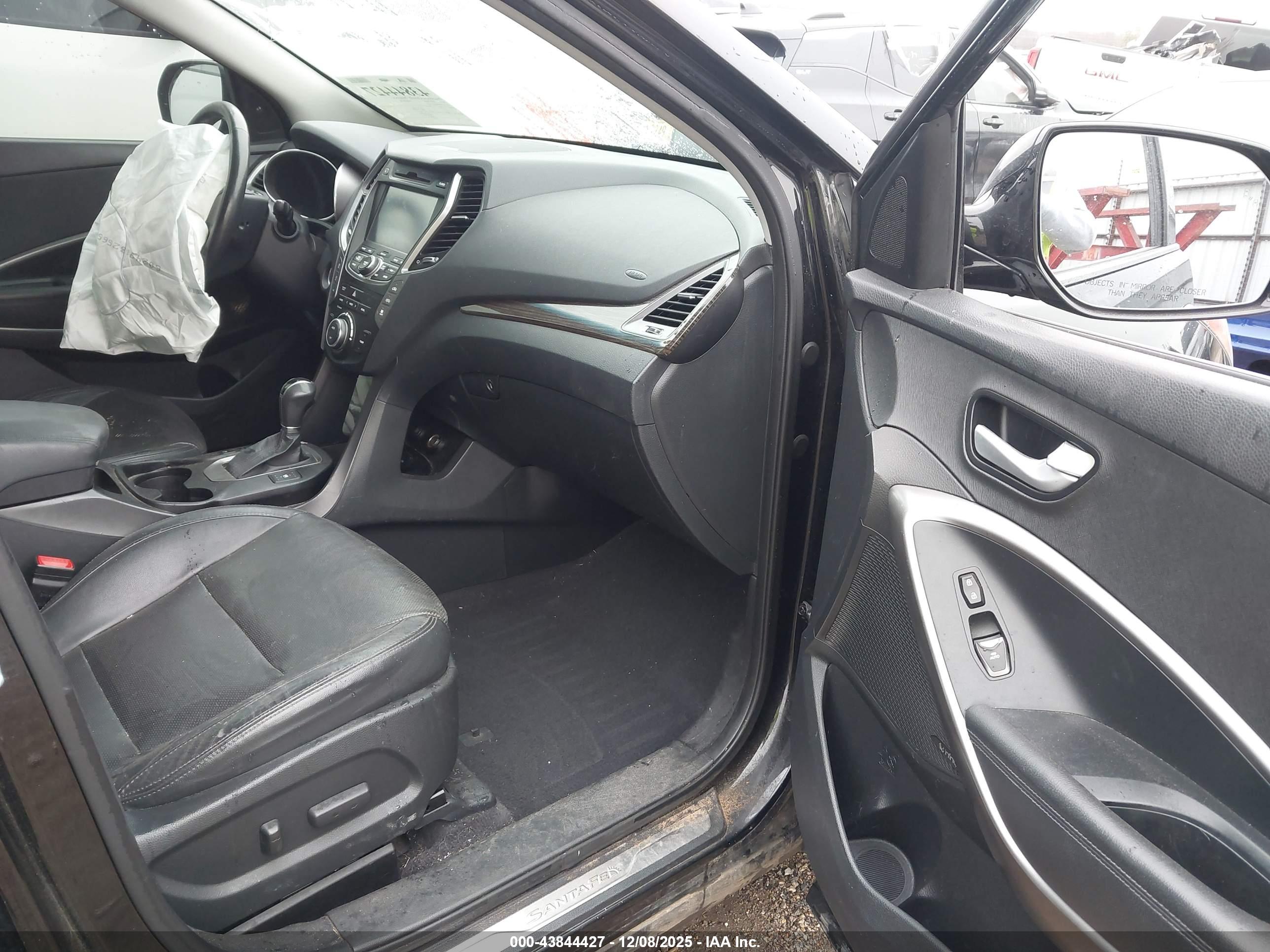 HYUNDAI SANTA image 5
