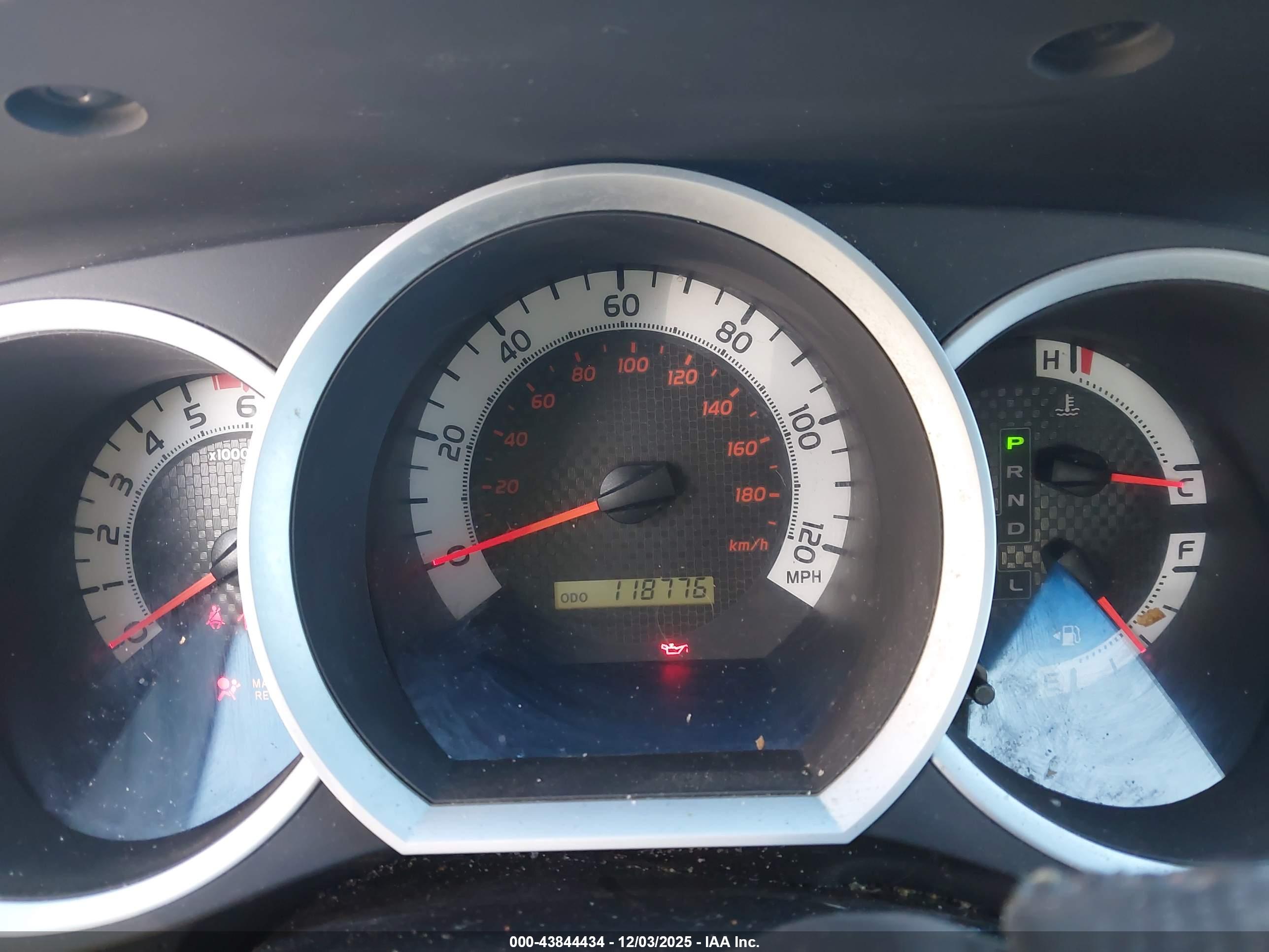 TOYOTA TACOMA image 7