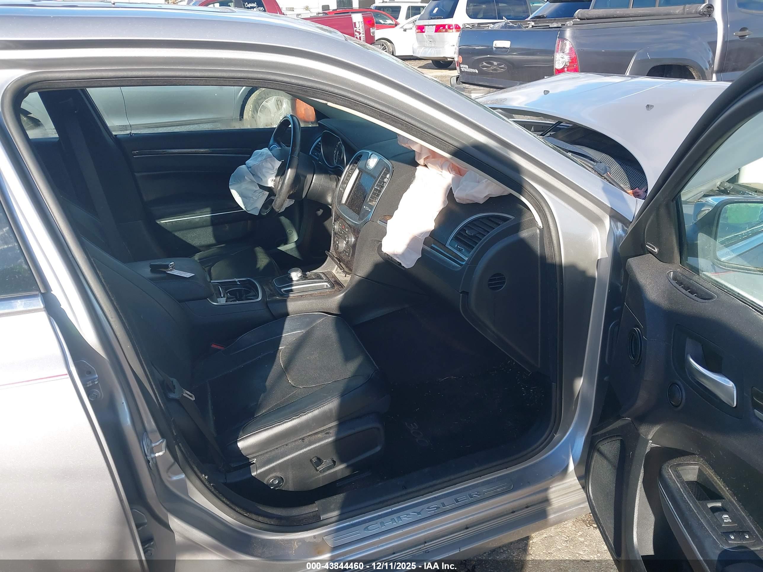 CHRYSLER 300C image 5