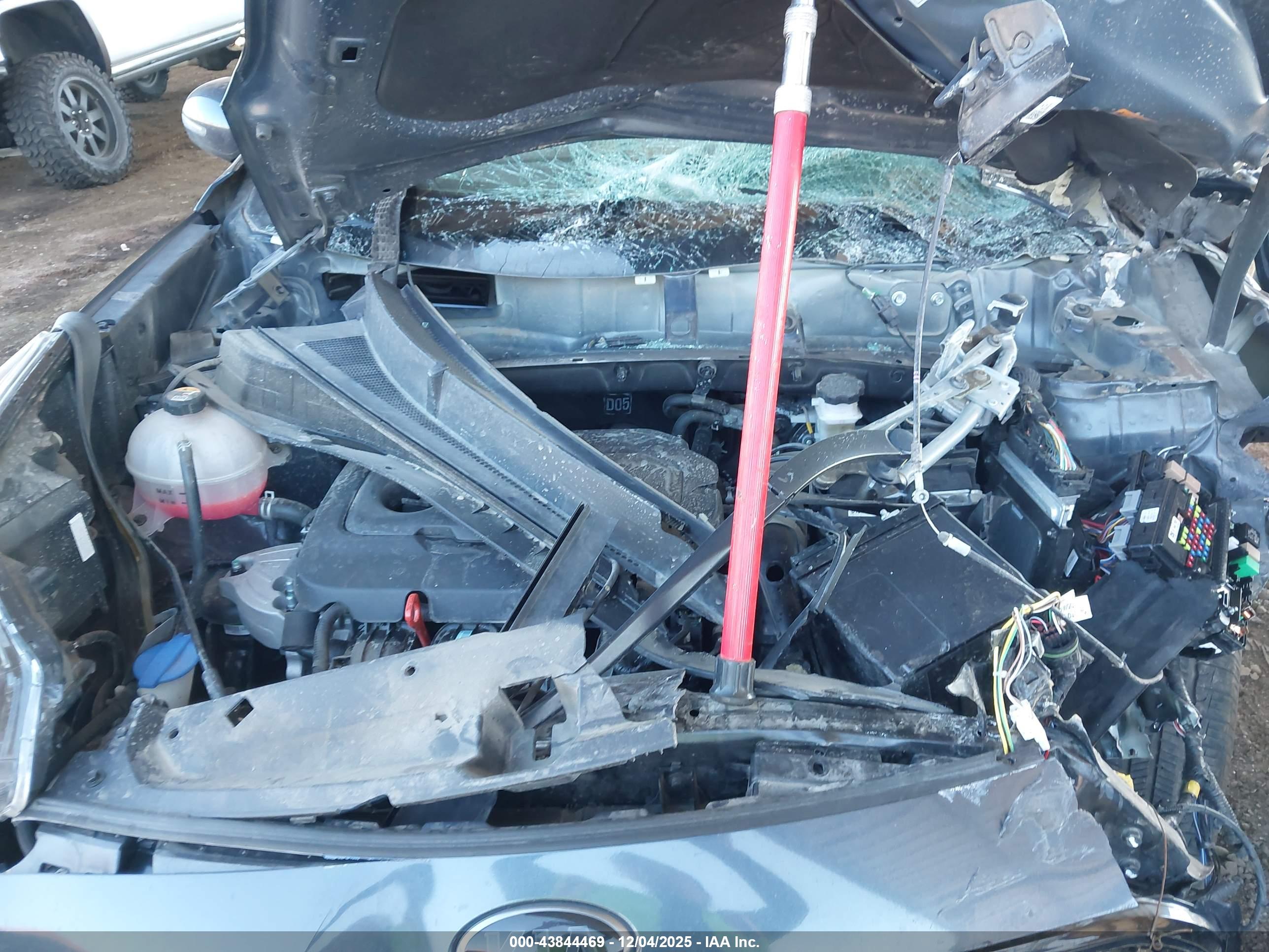 KIA SPORTAGE image 10