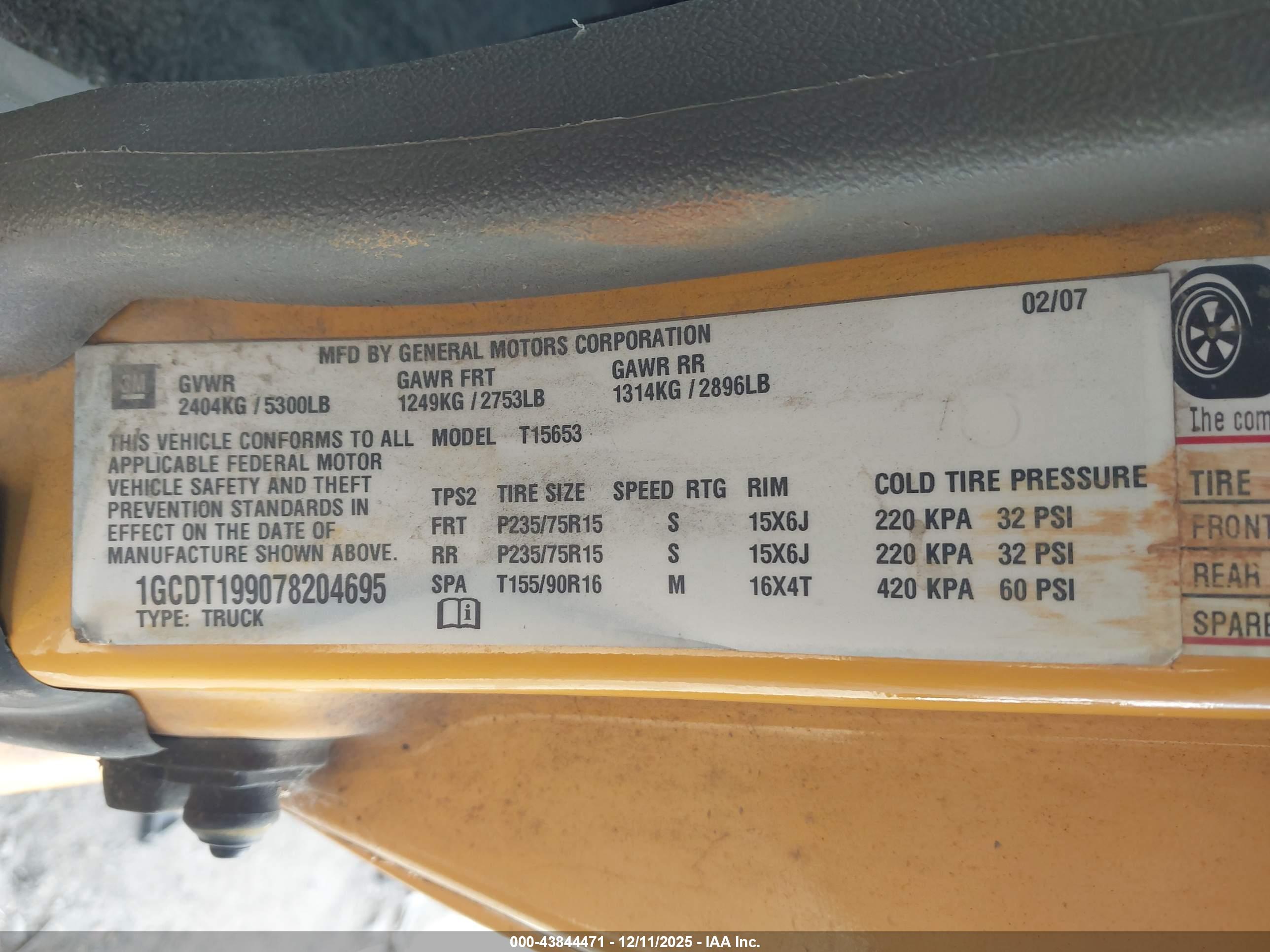 CHEVROLET COLORADO image 9