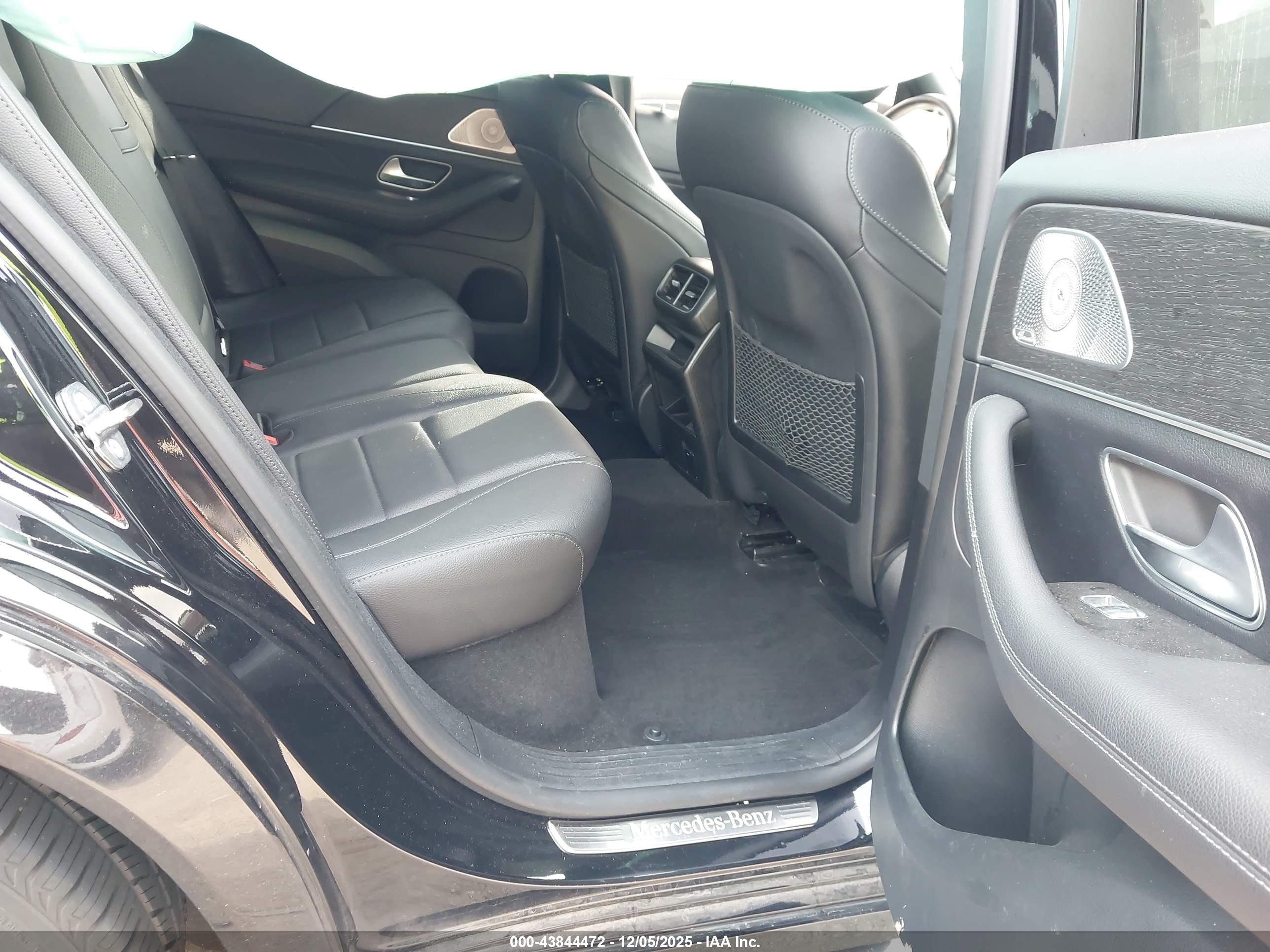 MERCEDES-BENZ GLE image 8