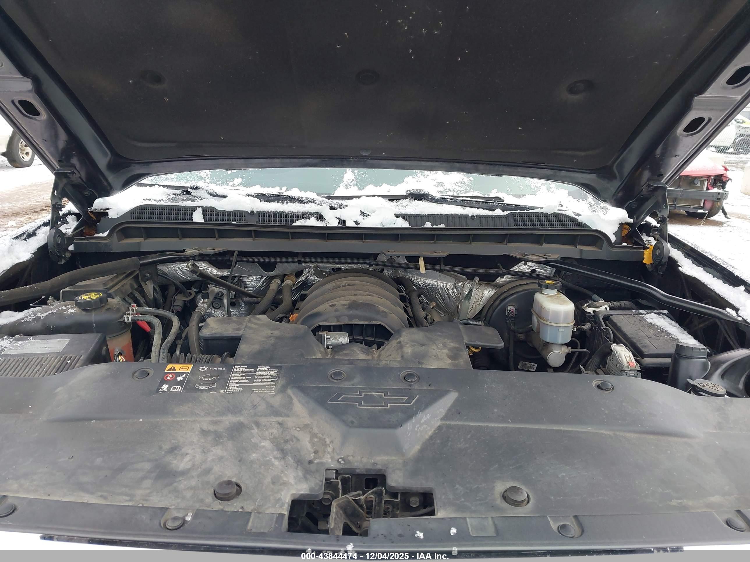 CHEVROLET SILVERADO image 10