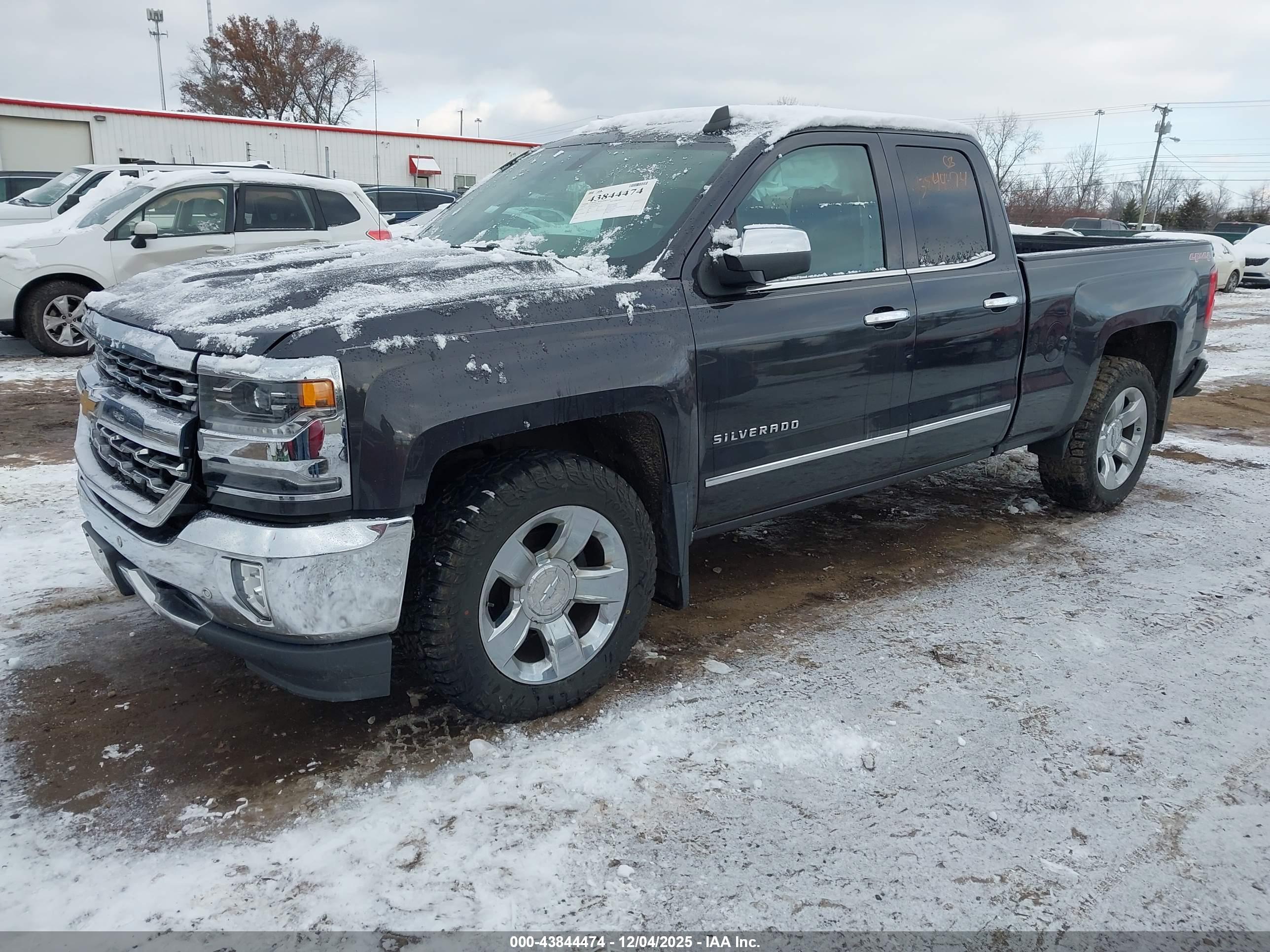 CHEVROLET SILVERADO image 2