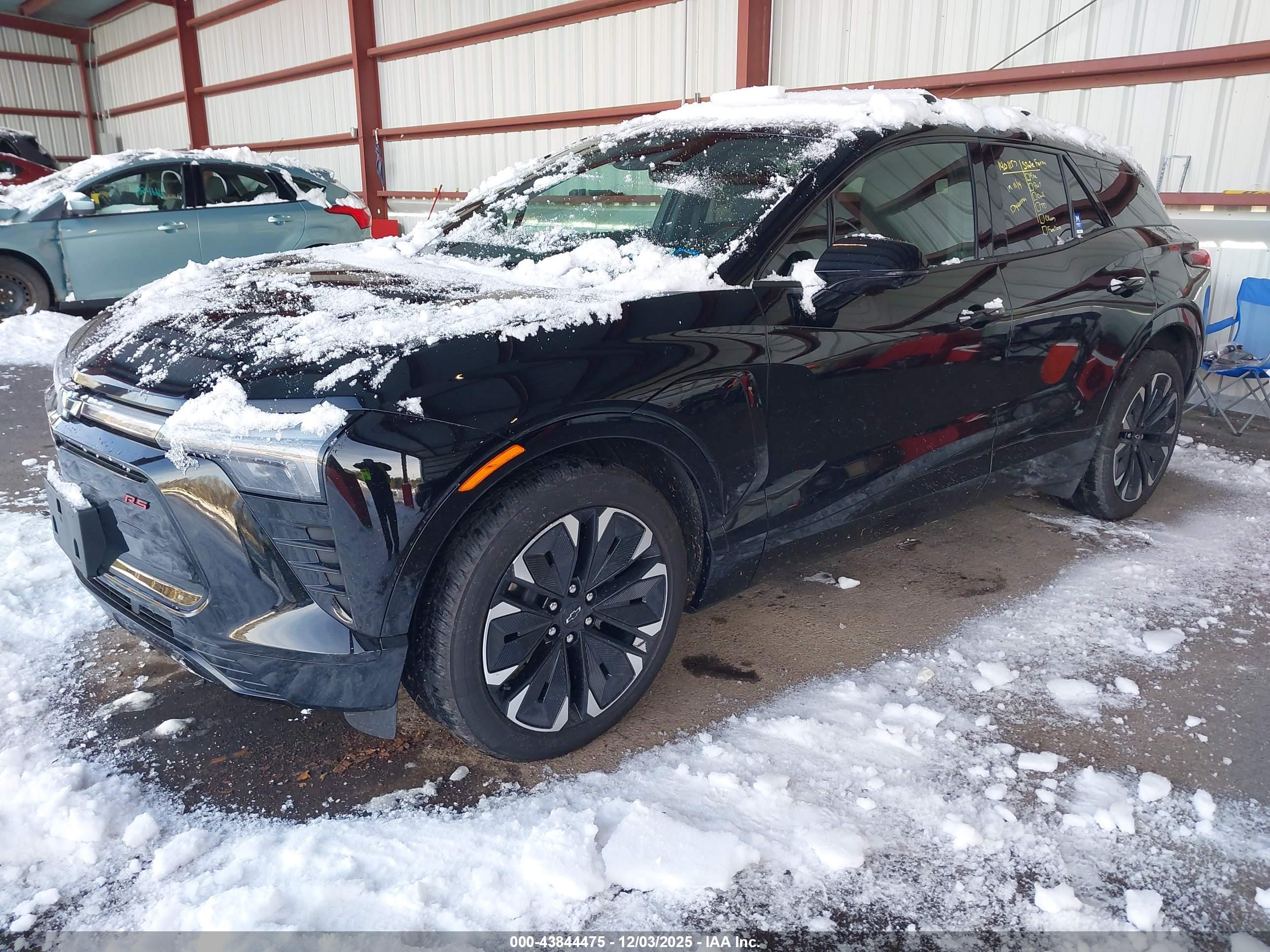 CHEVROLET BLAZER image 2