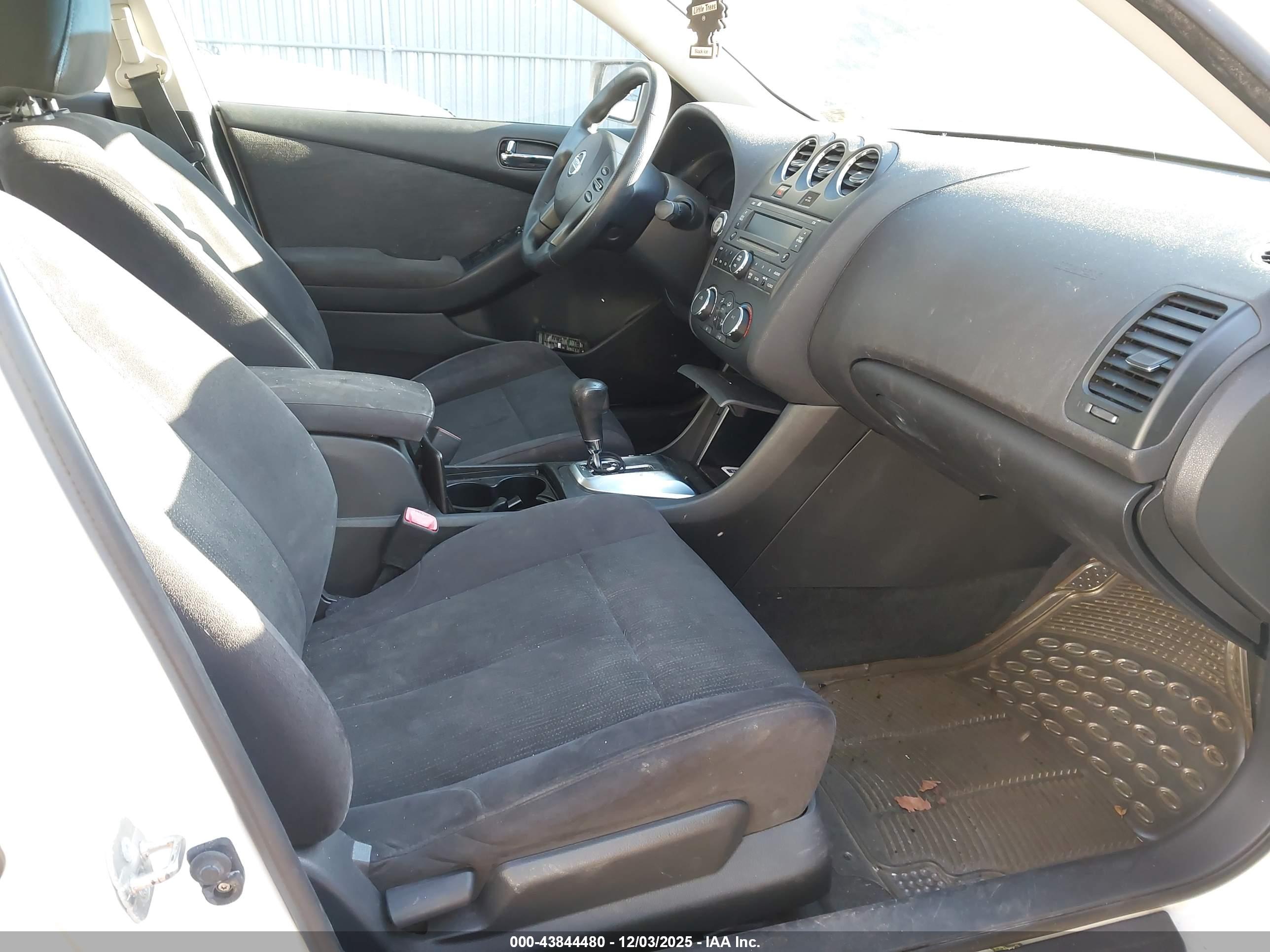 NISSAN ALTIMA image 5