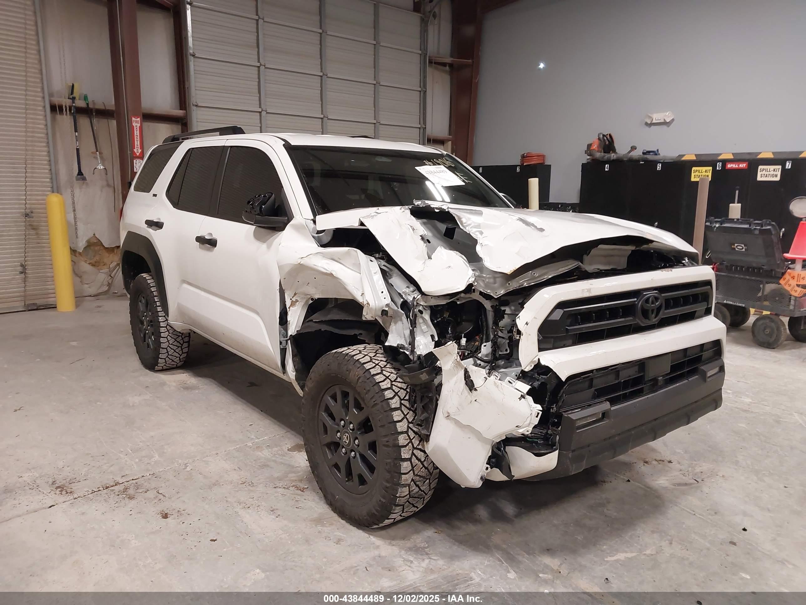 TOYOTA 4RUNNER image 6