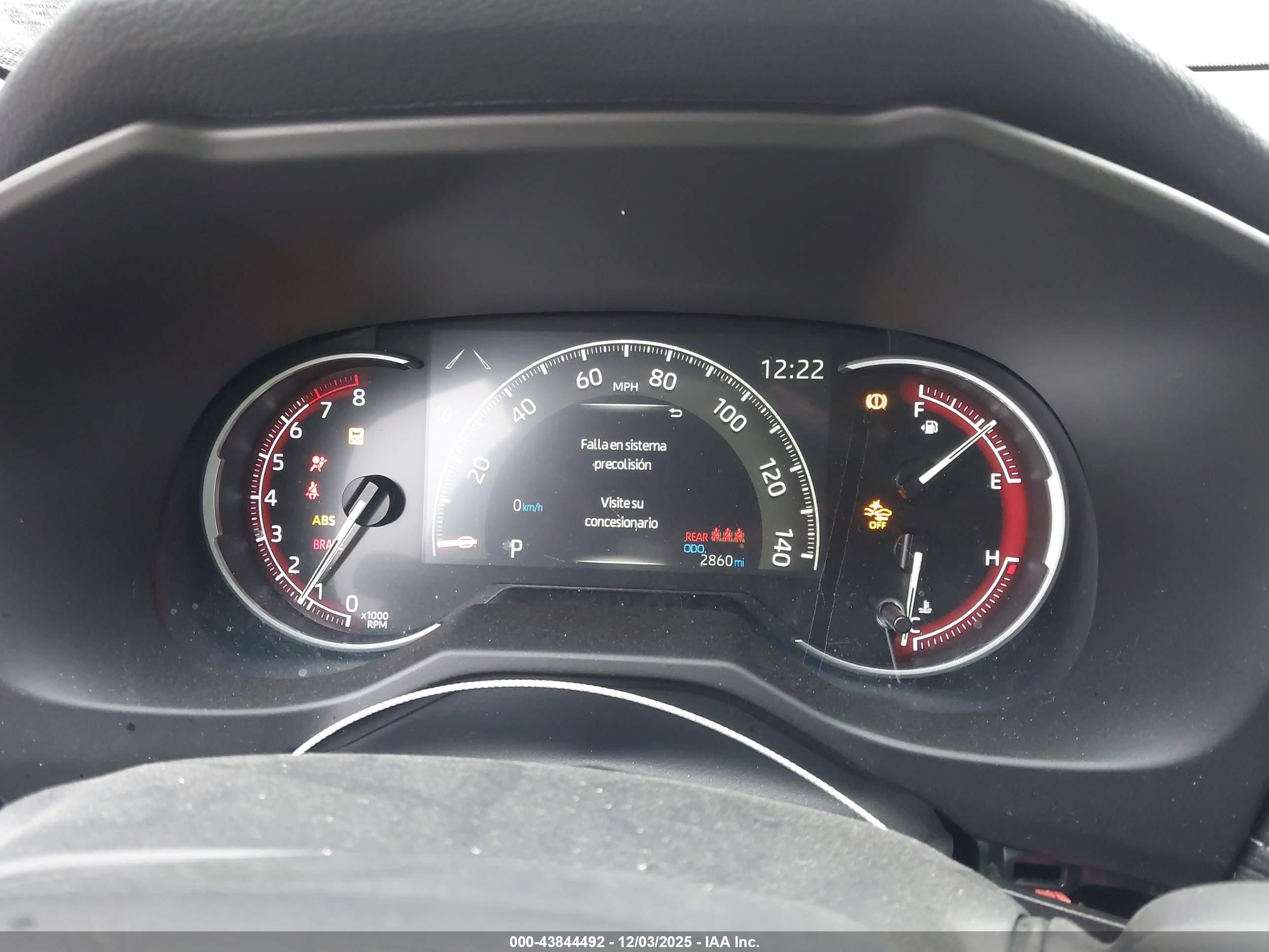 TOYOTA RAV4 image 7
