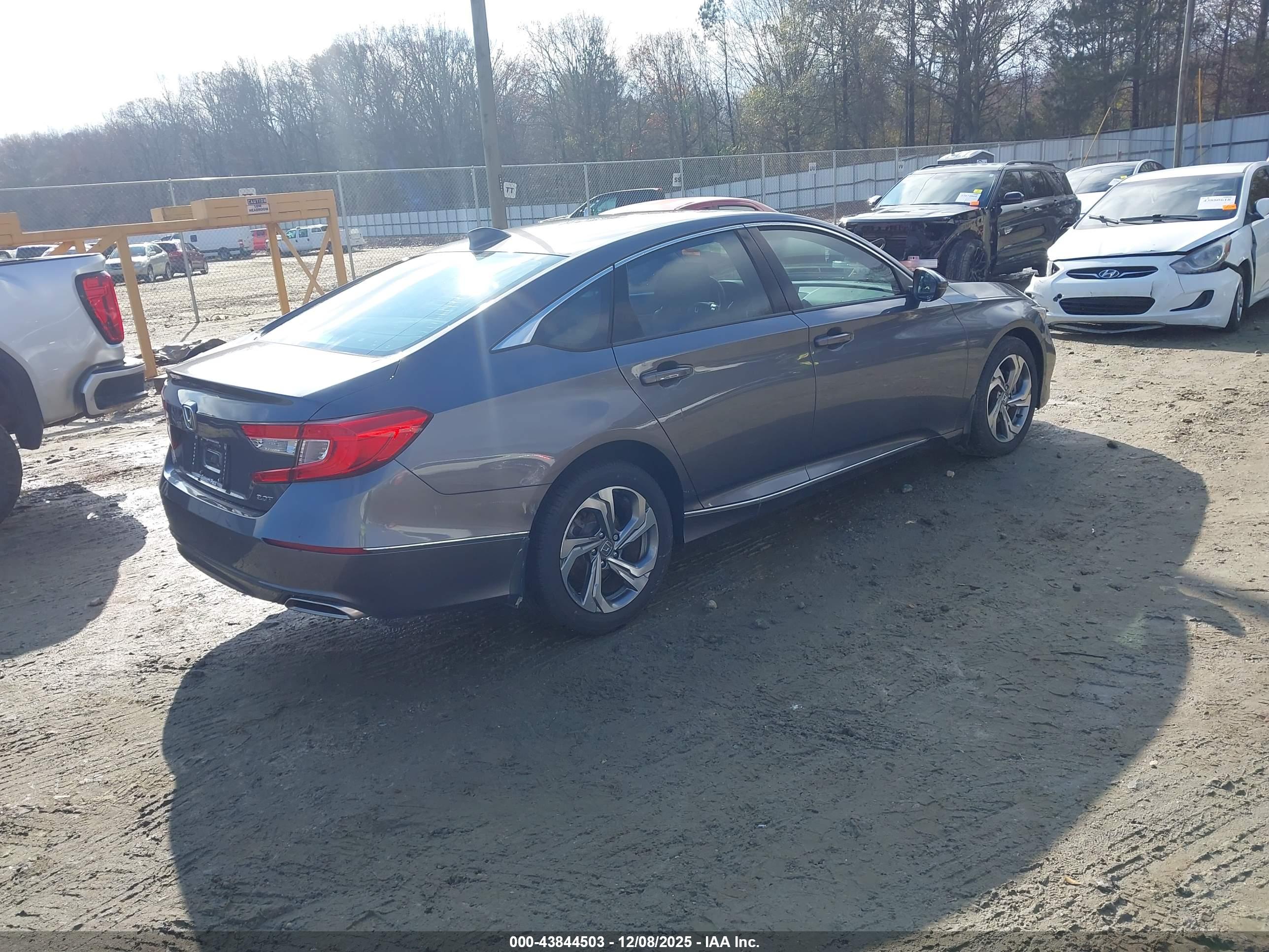 HONDA ACCORD image 4