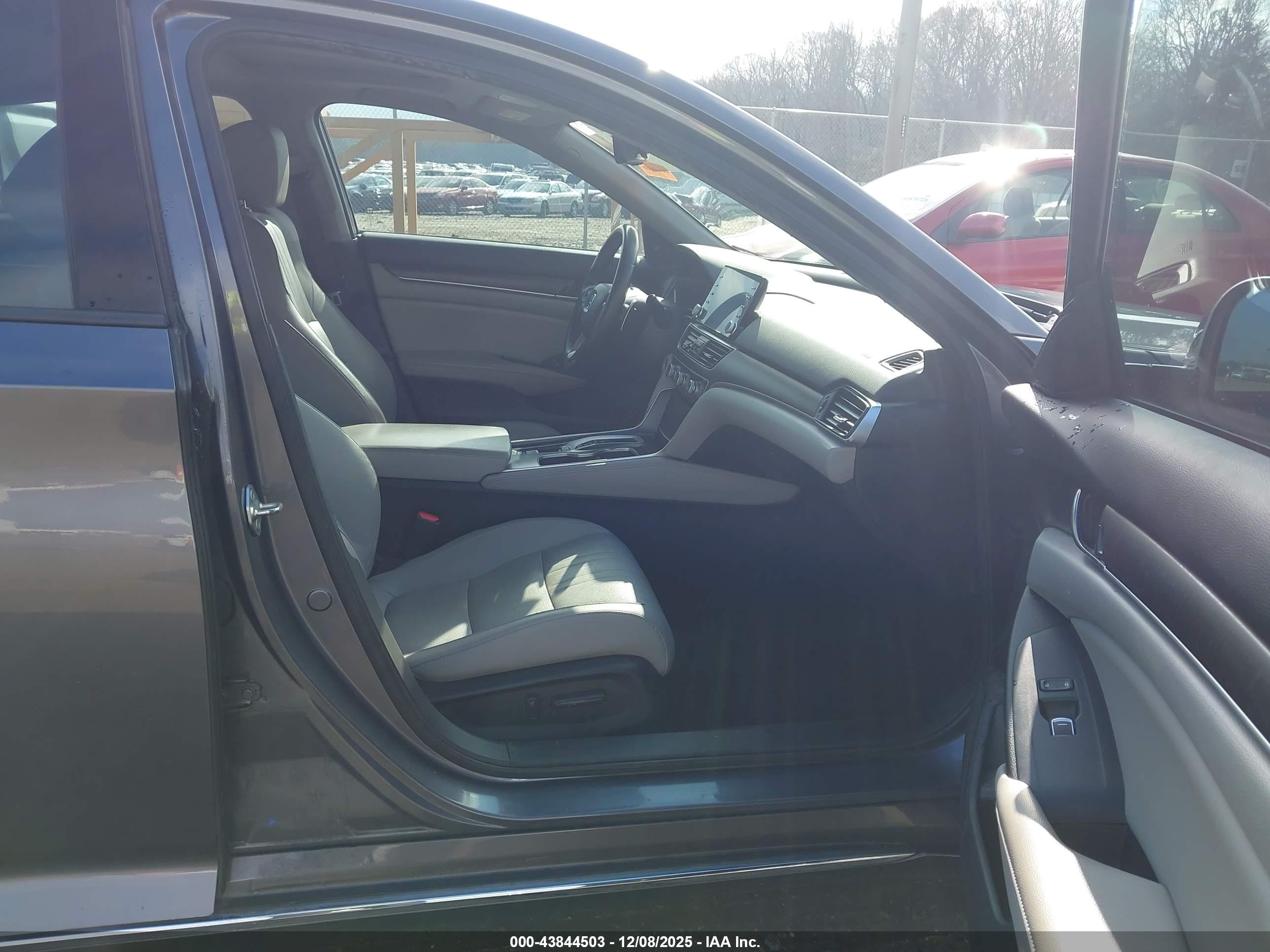 HONDA ACCORD image 5