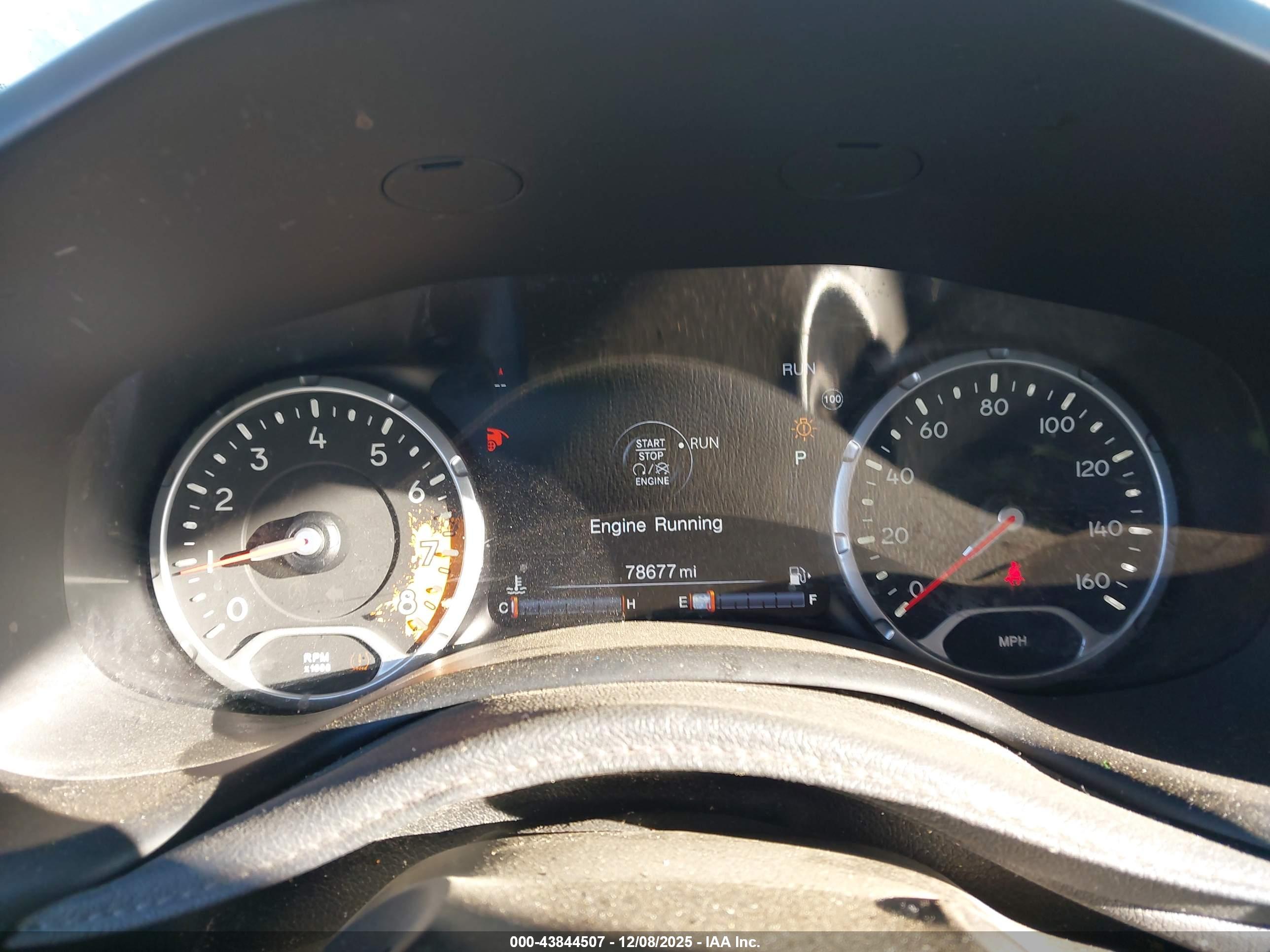 JEEP RENEGADE image 7