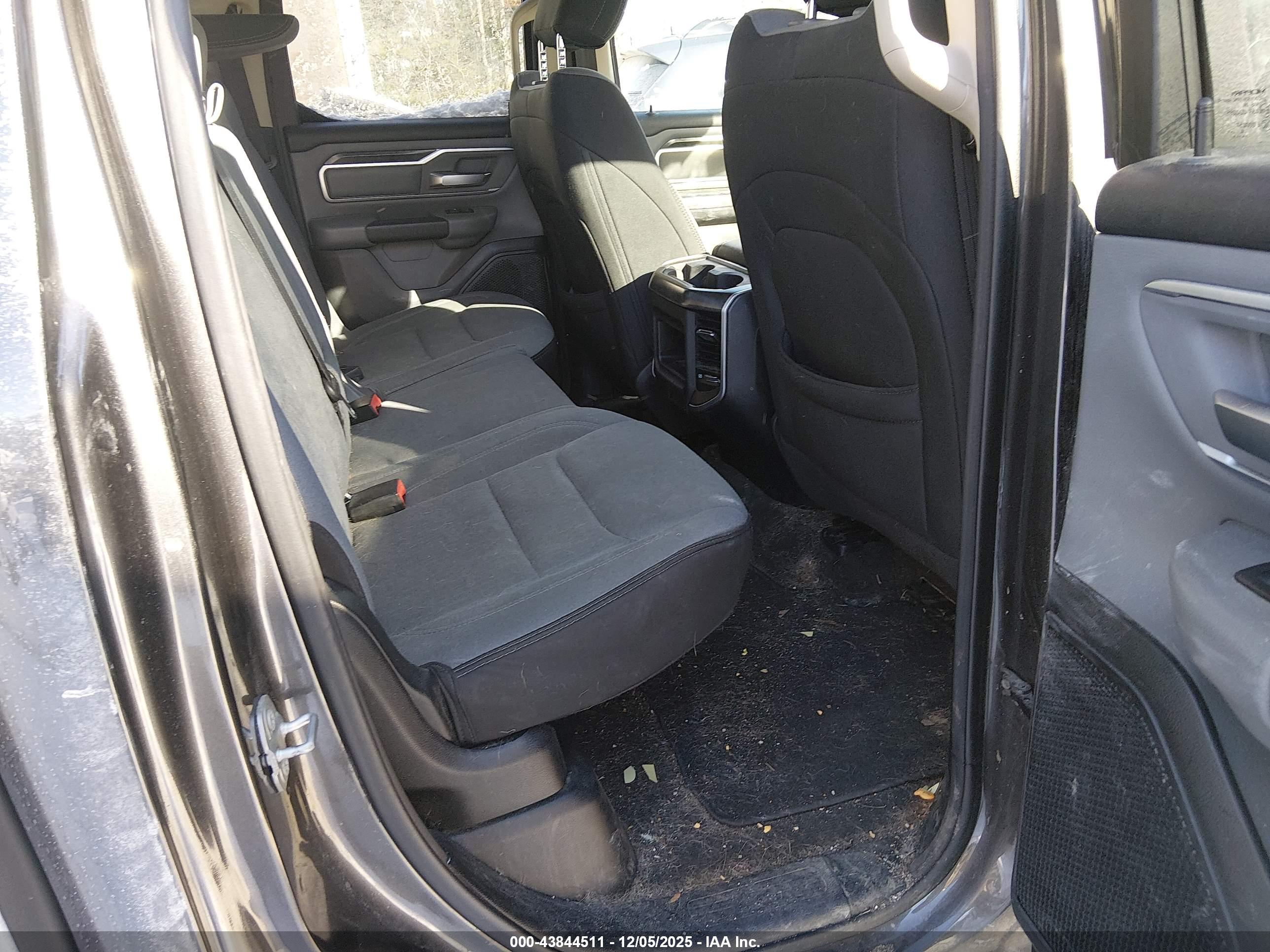 RAM 1500 image 8