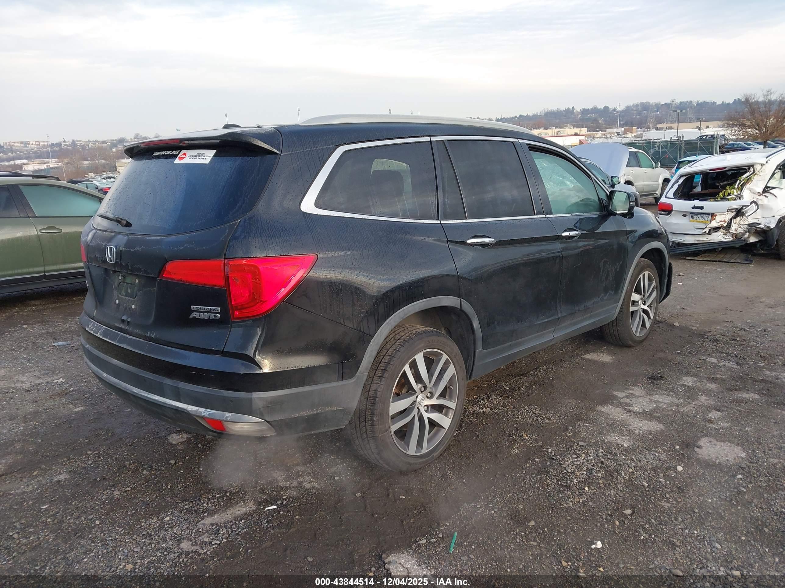 HONDA PILOT image 4