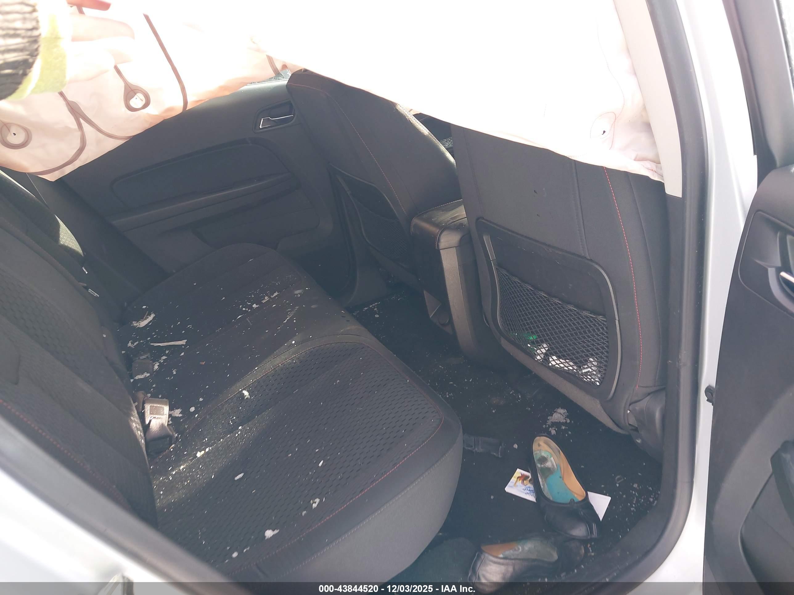 CHEVROLET EQUINOX image 8