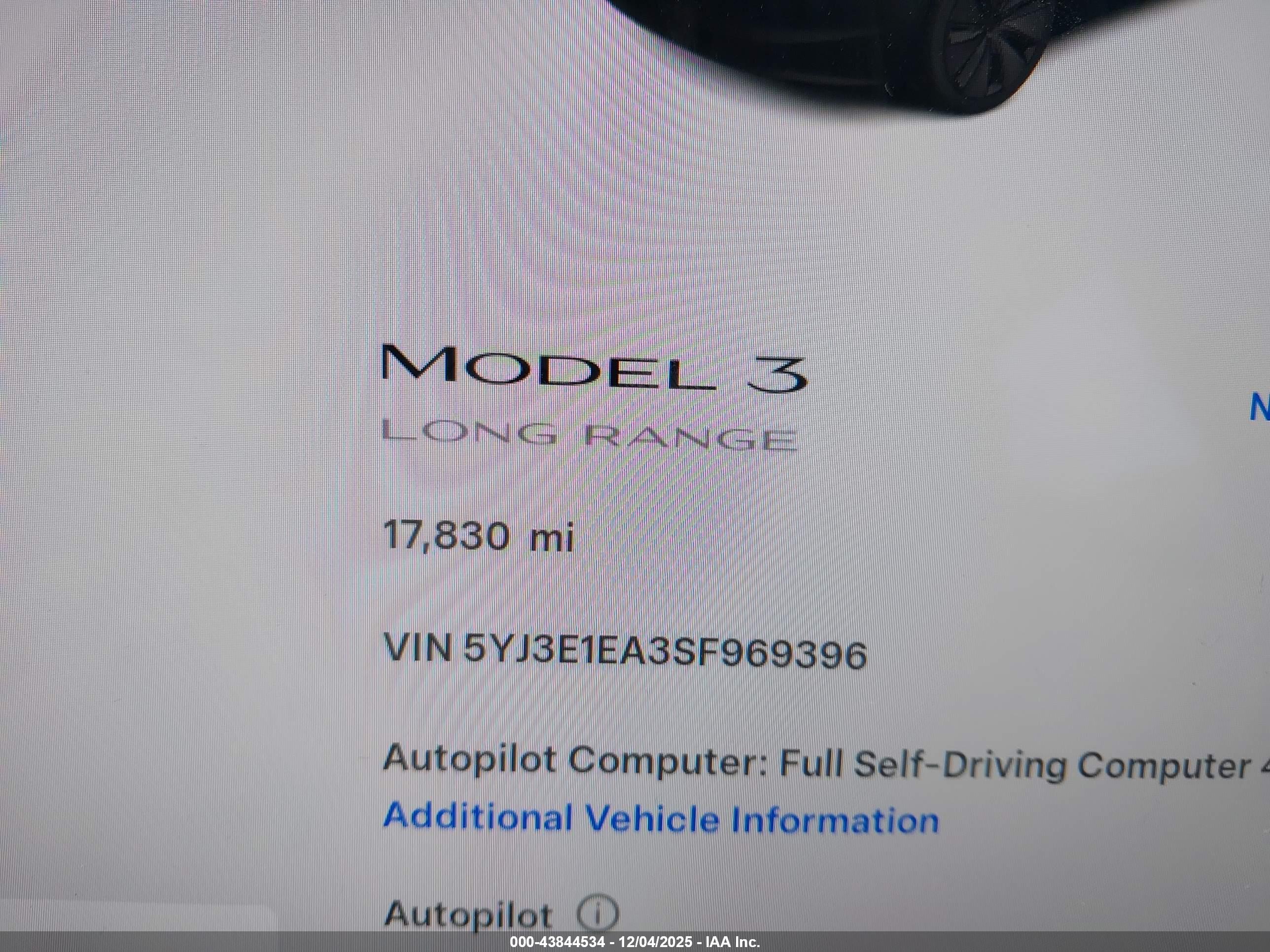 TESLA MODEL image 7