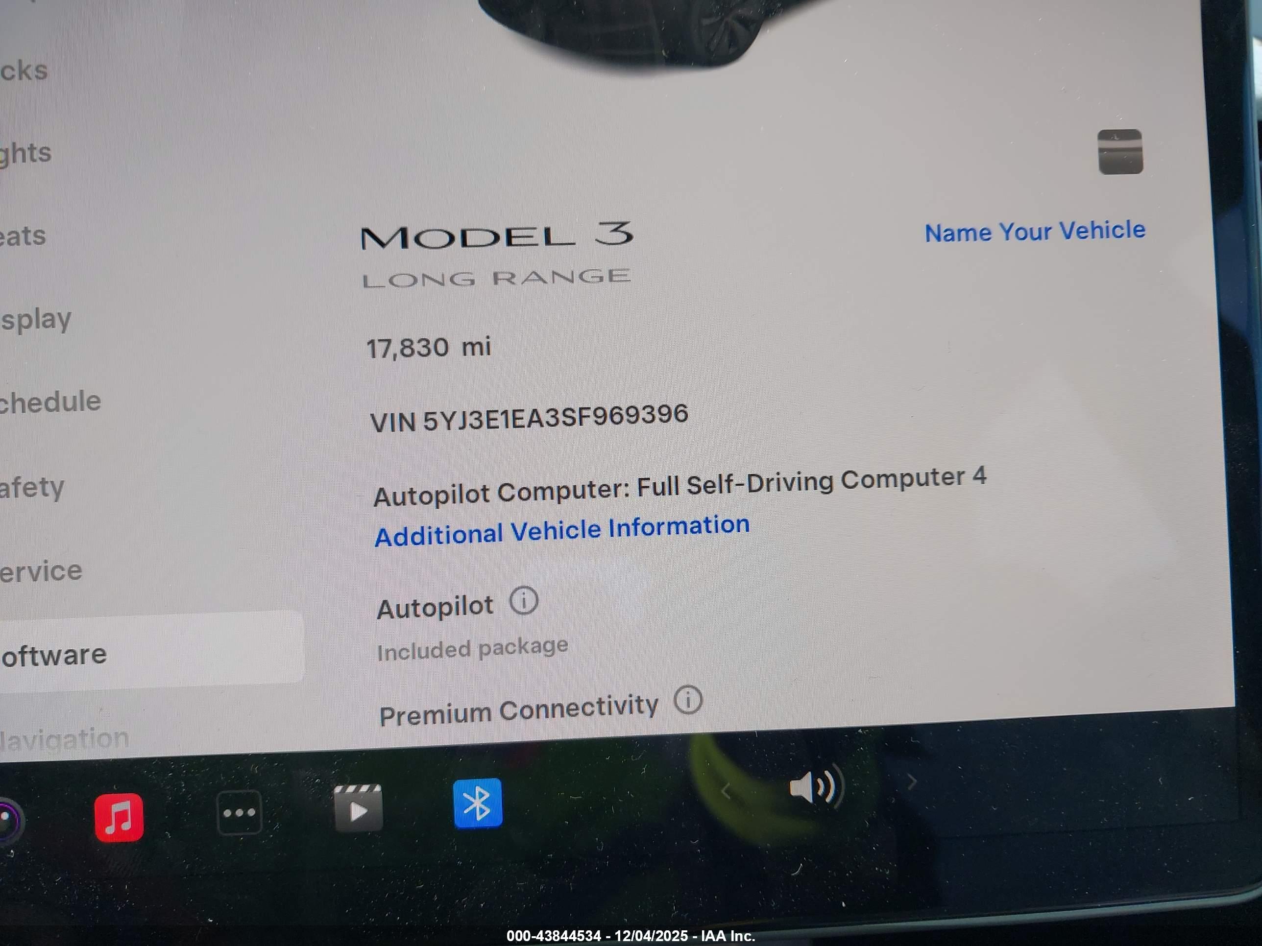 TESLA MODEL image 9