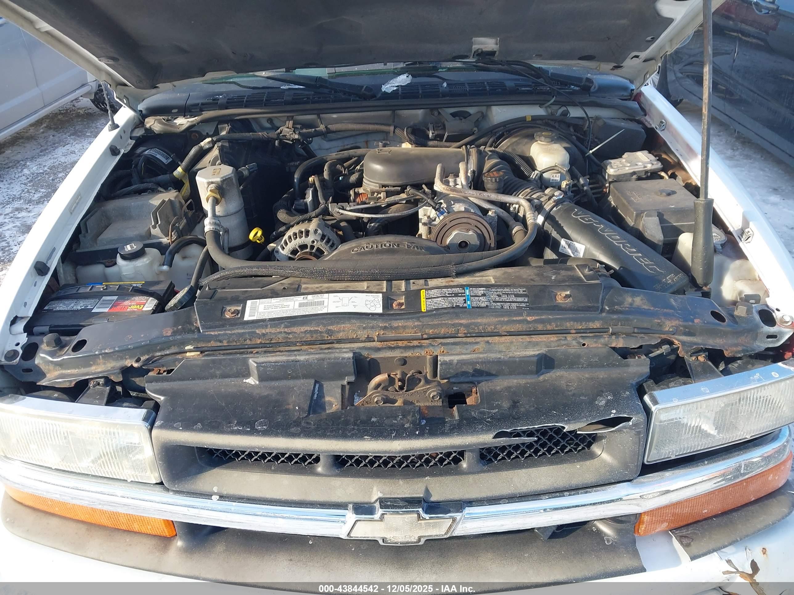 CHEVROLET S-10 image 10