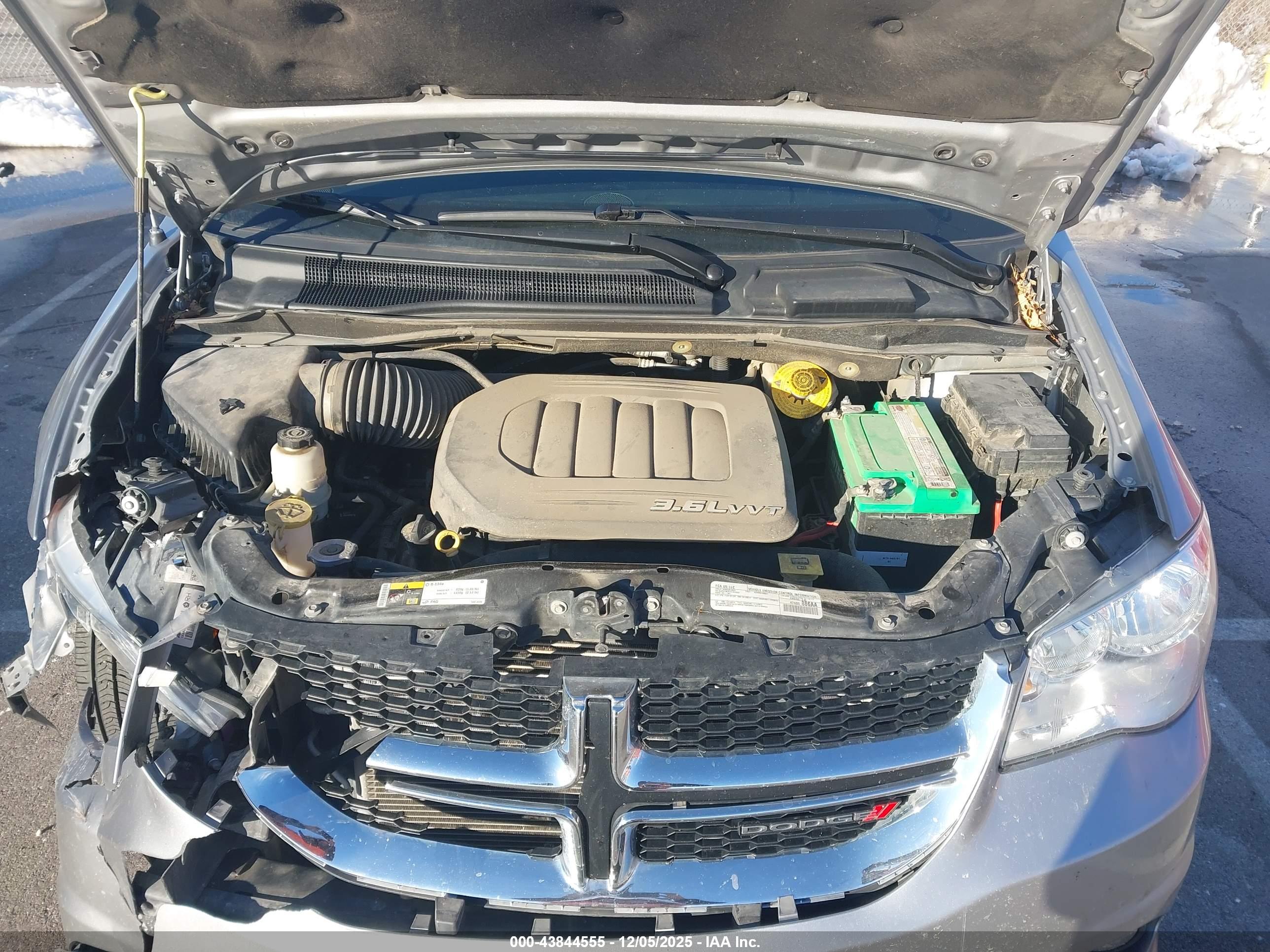 DODGE GRAND image 10