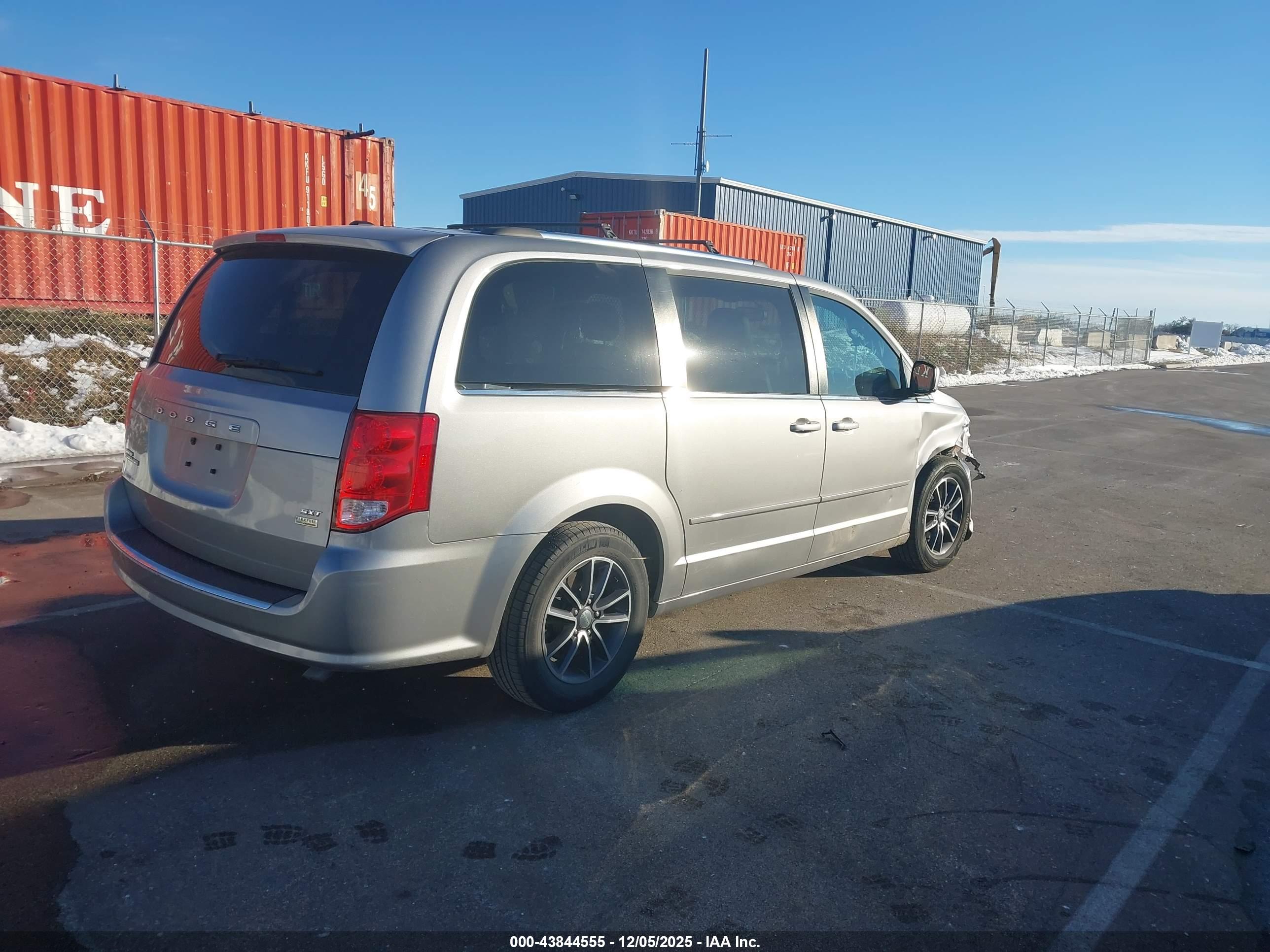 DODGE GRAND image 4
