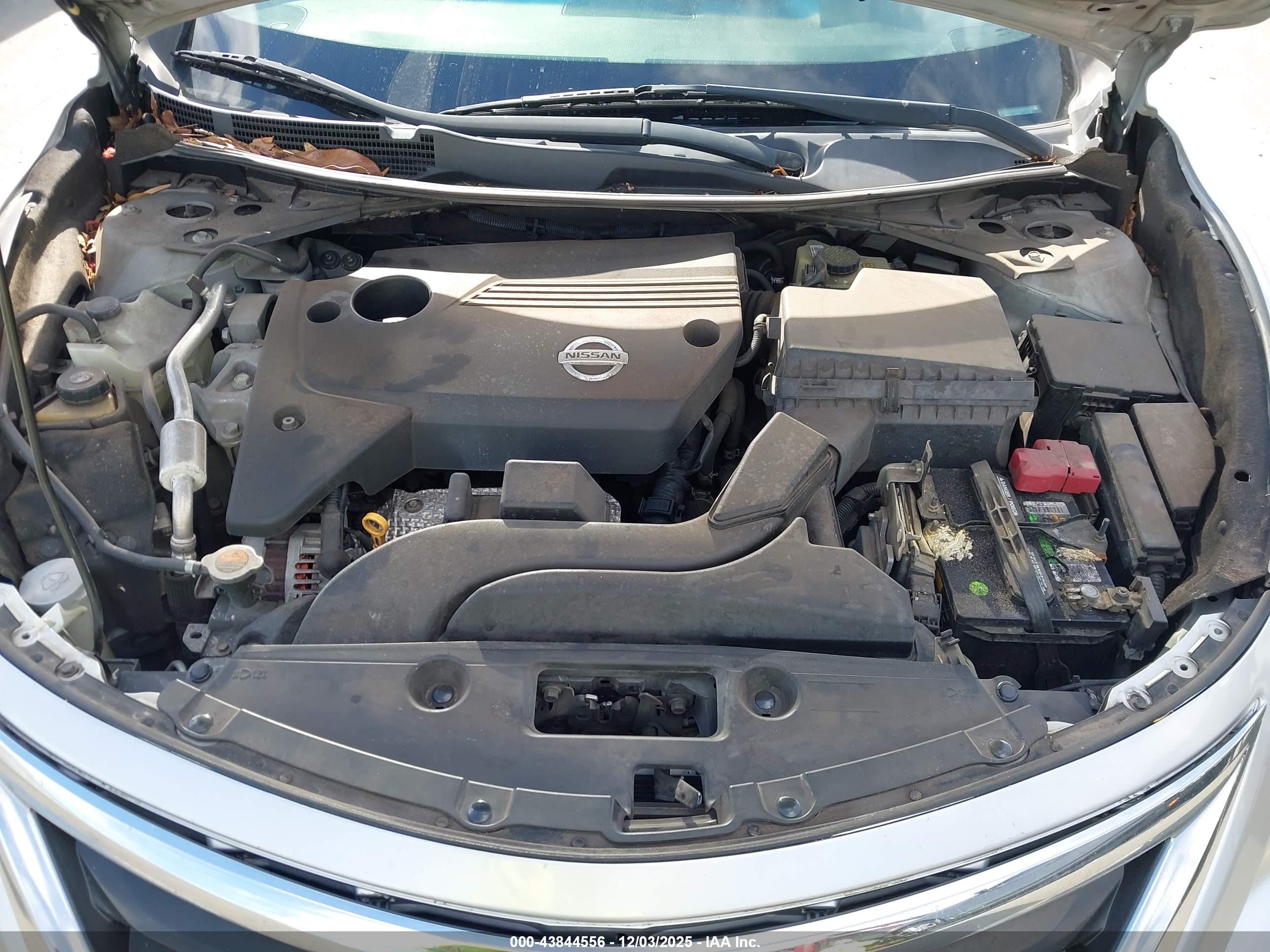 NISSAN ALTIMA image 10