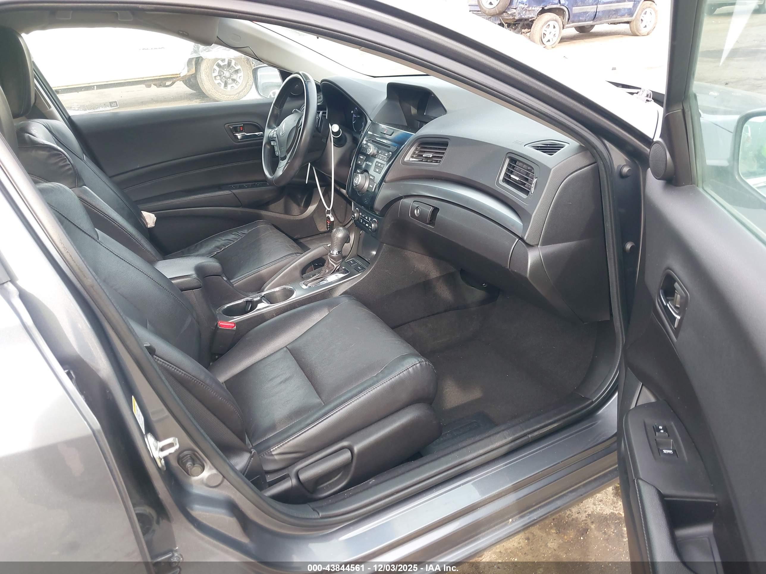 ACURA ILX image 5